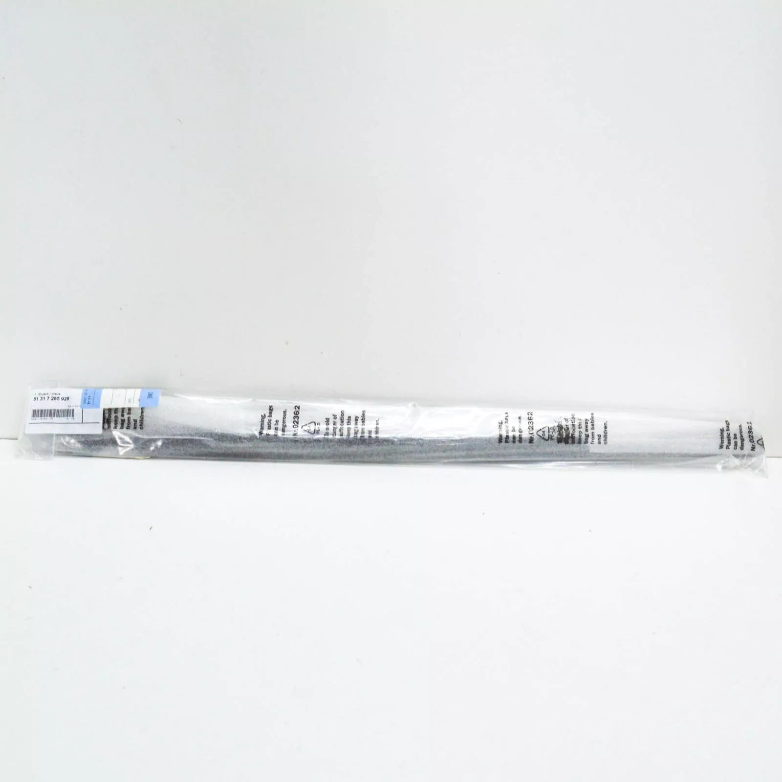 NEW BMW 4 COUPE F32 F82 FRONT WINDSHIELD RIGHT VERTICAL TRIM 51317285928