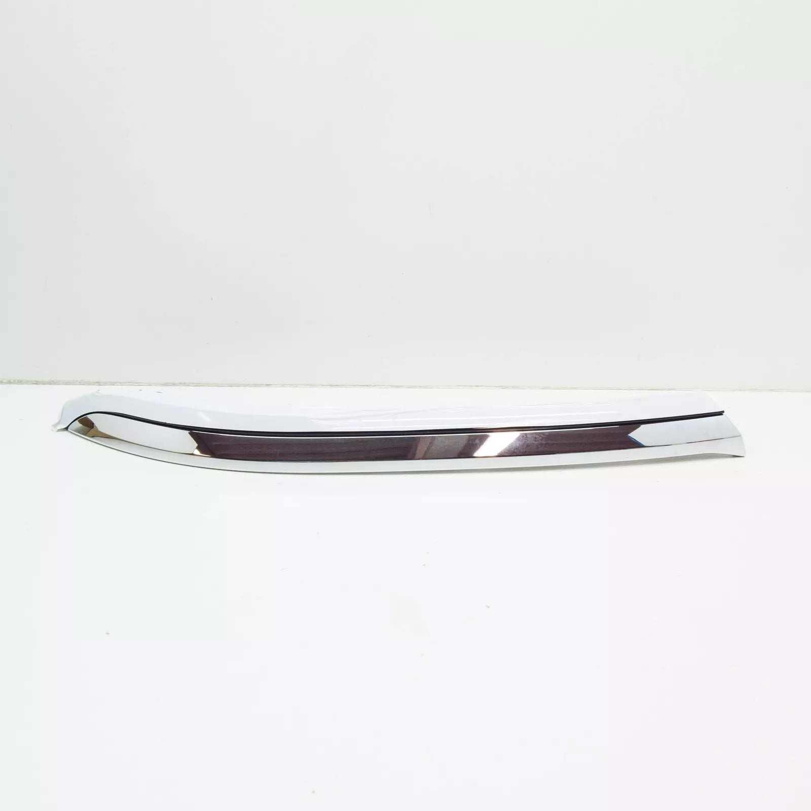 NEW VOLKSWAGEN ATLAS CA1 TERAMONT FRONT RIGHT HEADLIGHT TRIM 3CN941120B ORIGINAL