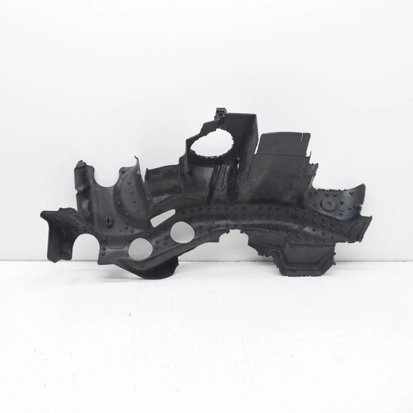 NEW MERCEDES-BENZ E W213 LEFT CENTER ENGINE PROTECTION A2135244000 ORIGINAL