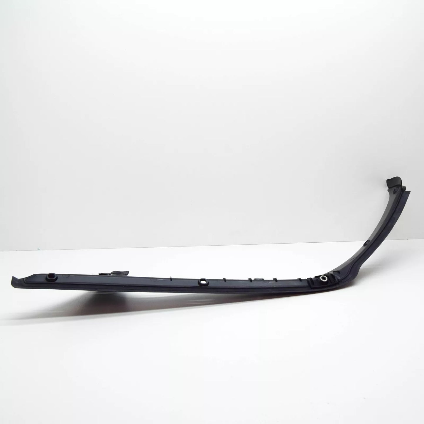 NEW MB CL C216 LUGGAGE COMPARTMENT RIGHT WELD SEAL COVER A21669302339051