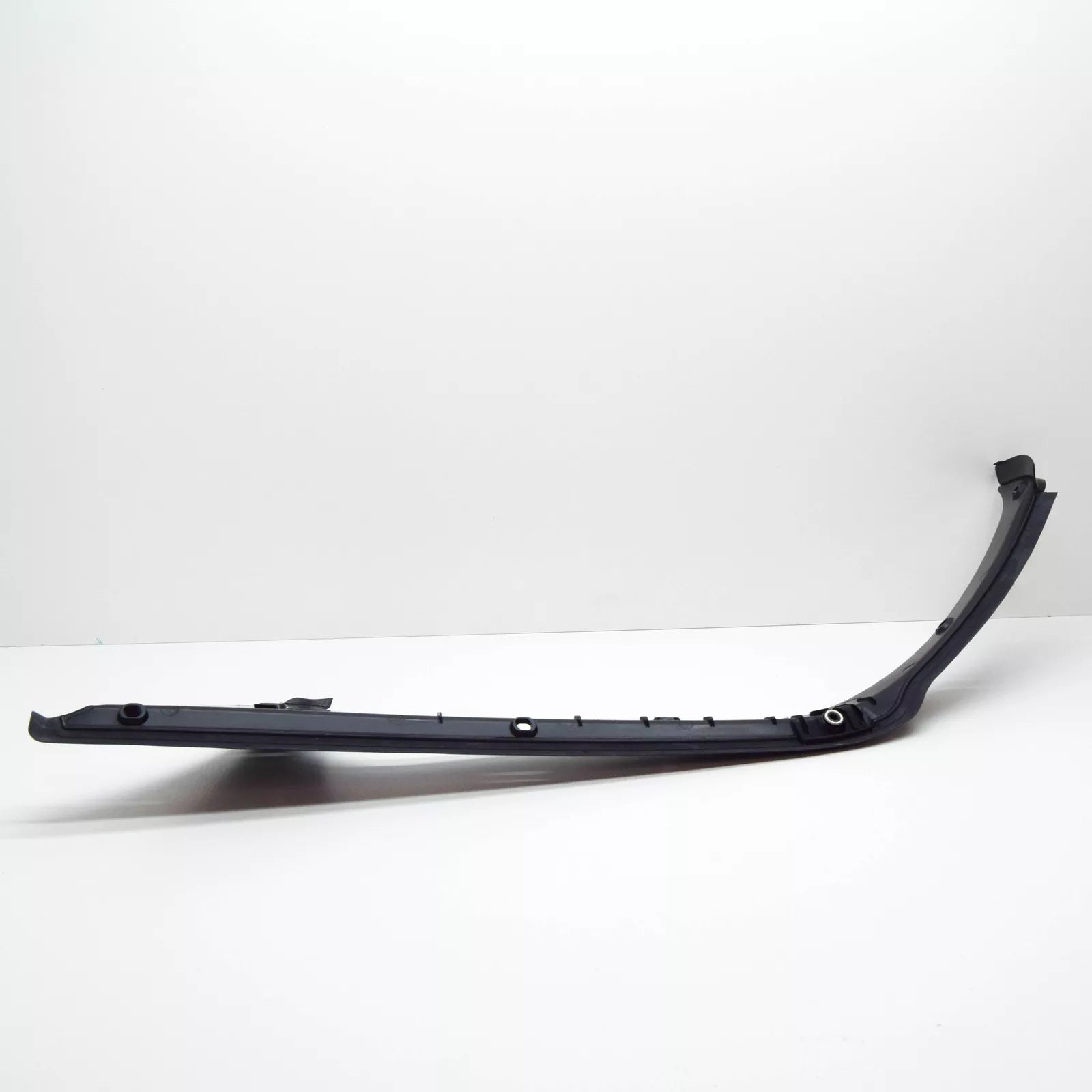 NEW MB CL C216 LUGGAGE COMPARTMENT RIGHT WELD SEAL COVER A21669302339051