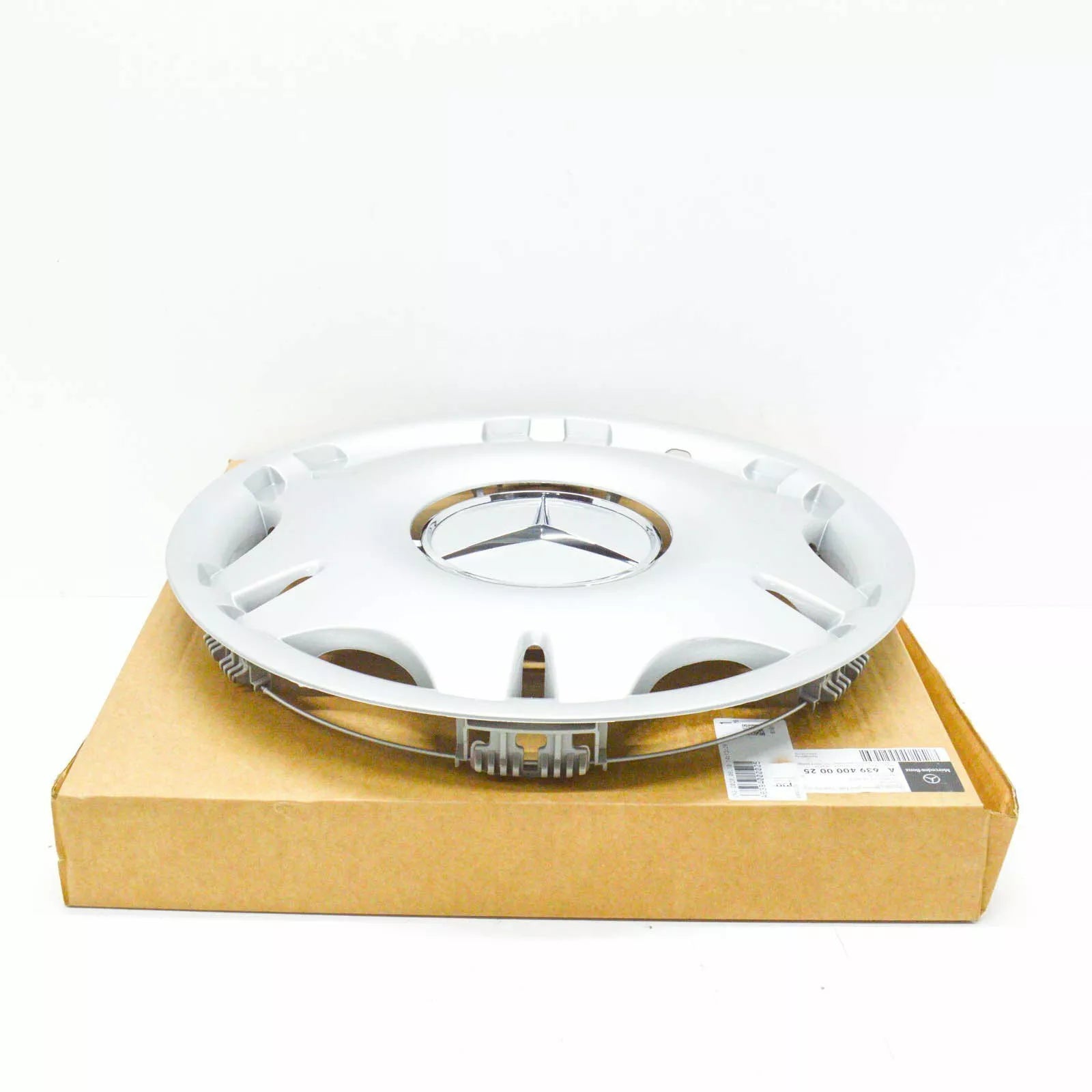 NEW MERCEDES-BENZ VITO W639 WHEEL HUB CAP A6394000025 ORIGINAL