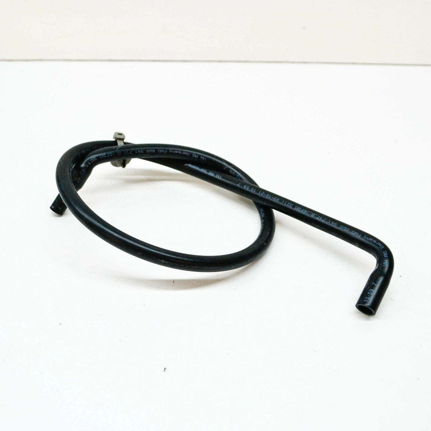 NEW AUDI A4 B9 FRONT LED HEADLIGHT DRAIN VENT HOSE 8W0941717A ORIGINAL