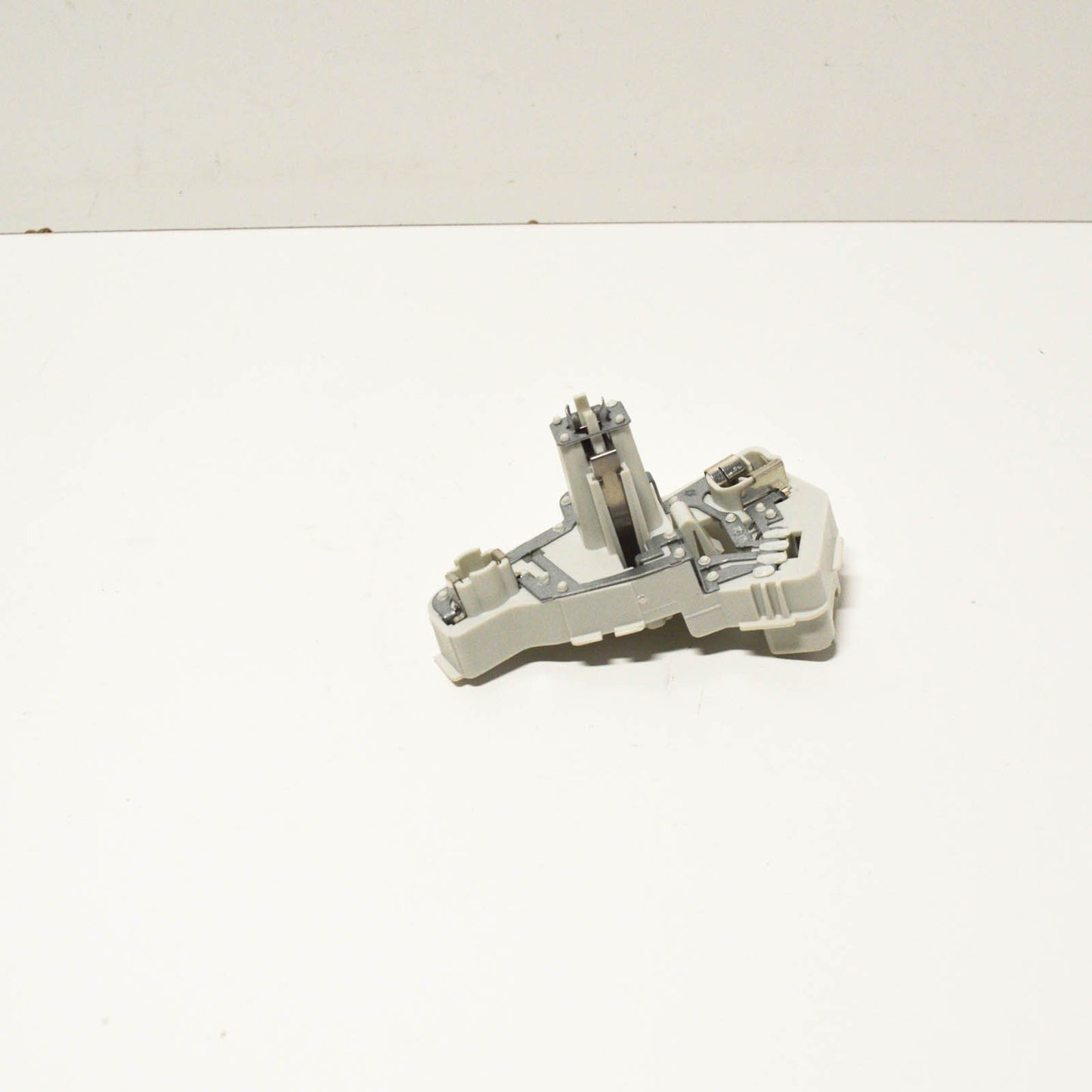 NEW VW PASSAT CC A6 REAR RIGHT TAILLIGHT BULB HOLDER 3C8945258A 2011 ORIGINAL