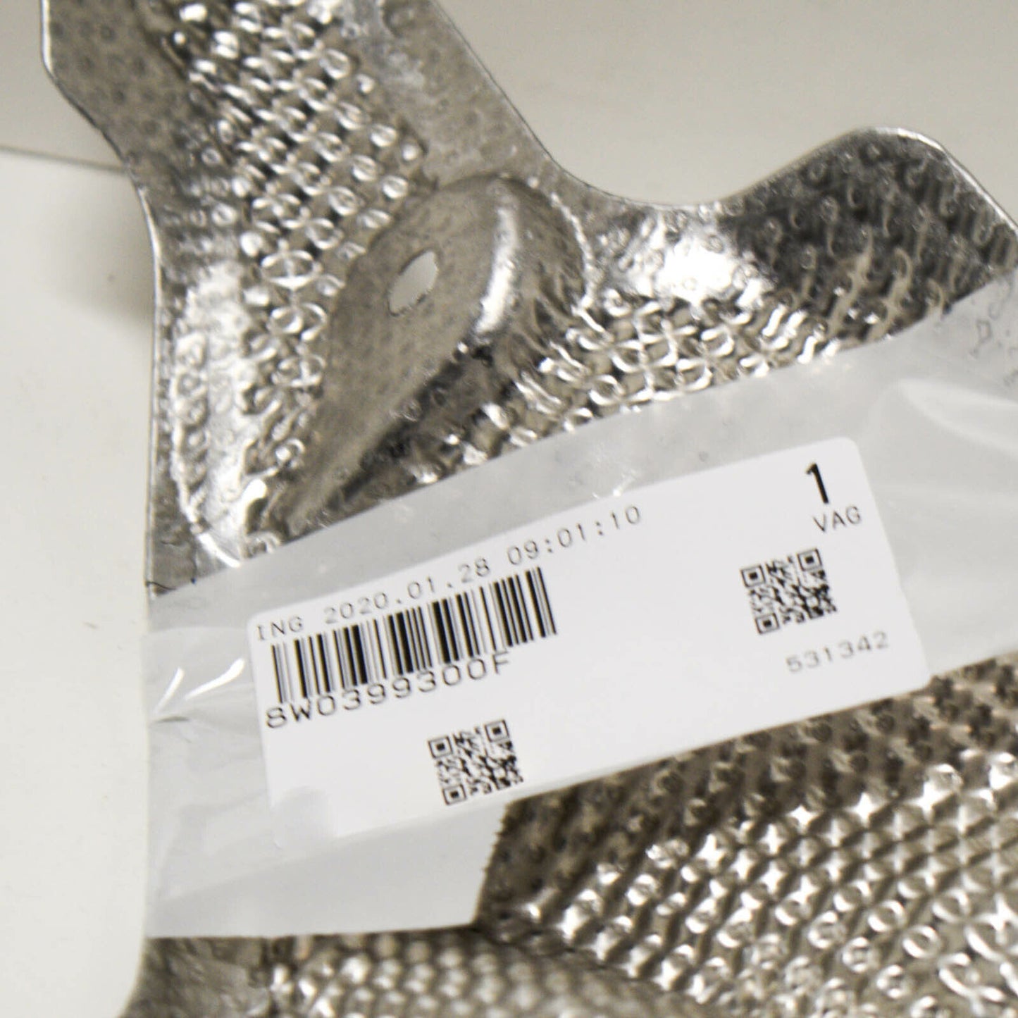 NEW AUDI A4 B9 FRONT RIGHT CV JOINT HEAT SHIELD 8W0399300F ORIGINAL