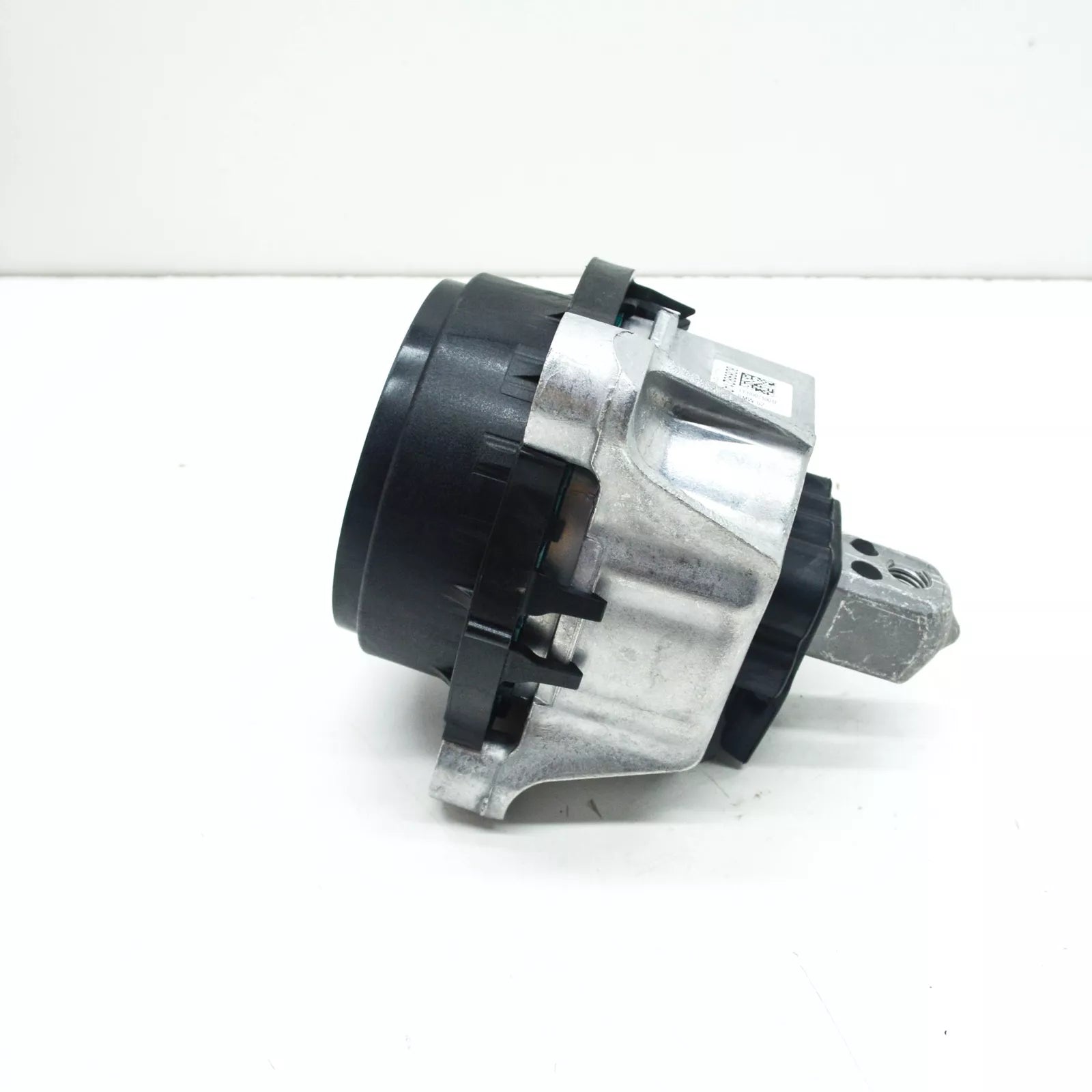 NEW BMW M5 F90 LEFT SIDE ENGINE MOUNT 8089821 22118089821 ORIGINAL