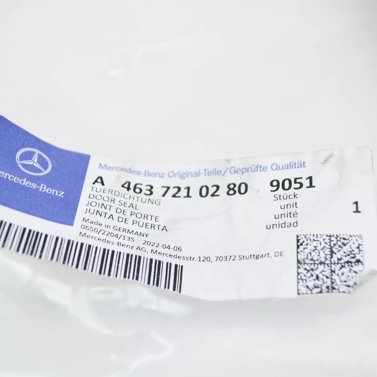 NEW MERCEDES-BENZ G W463 FRONT LEFT DOOR SEAL A46372102809051 ORIGINAL
