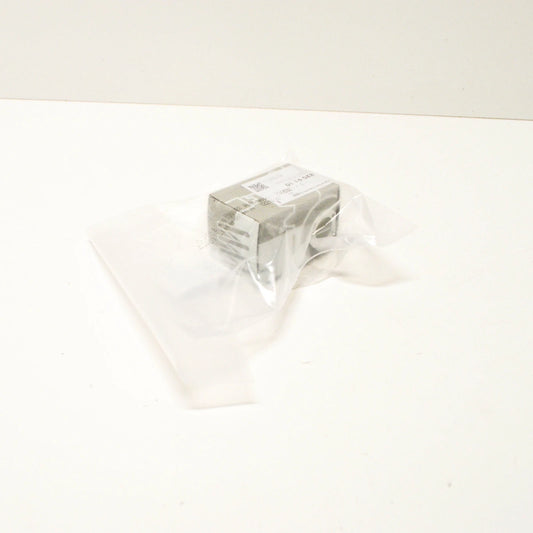 NEW MERCEDES BENZ C-CLASS C204 WASHER FLUID LEVEL SENSOR A2218209110 ORIGINAL