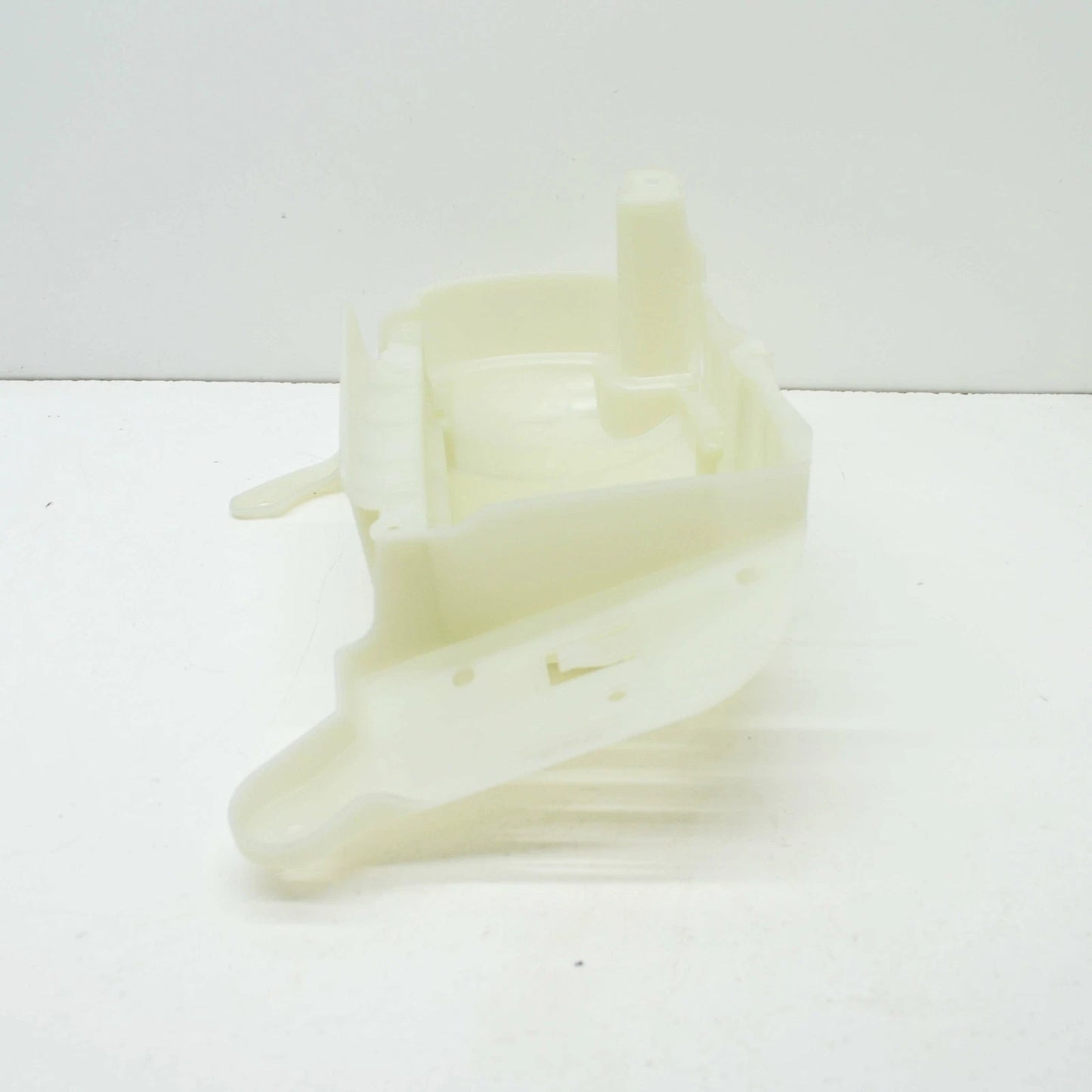 NEW BMW 5 G30 FUSE BOX COVER HOLDER 61139330542 ORIGINAL