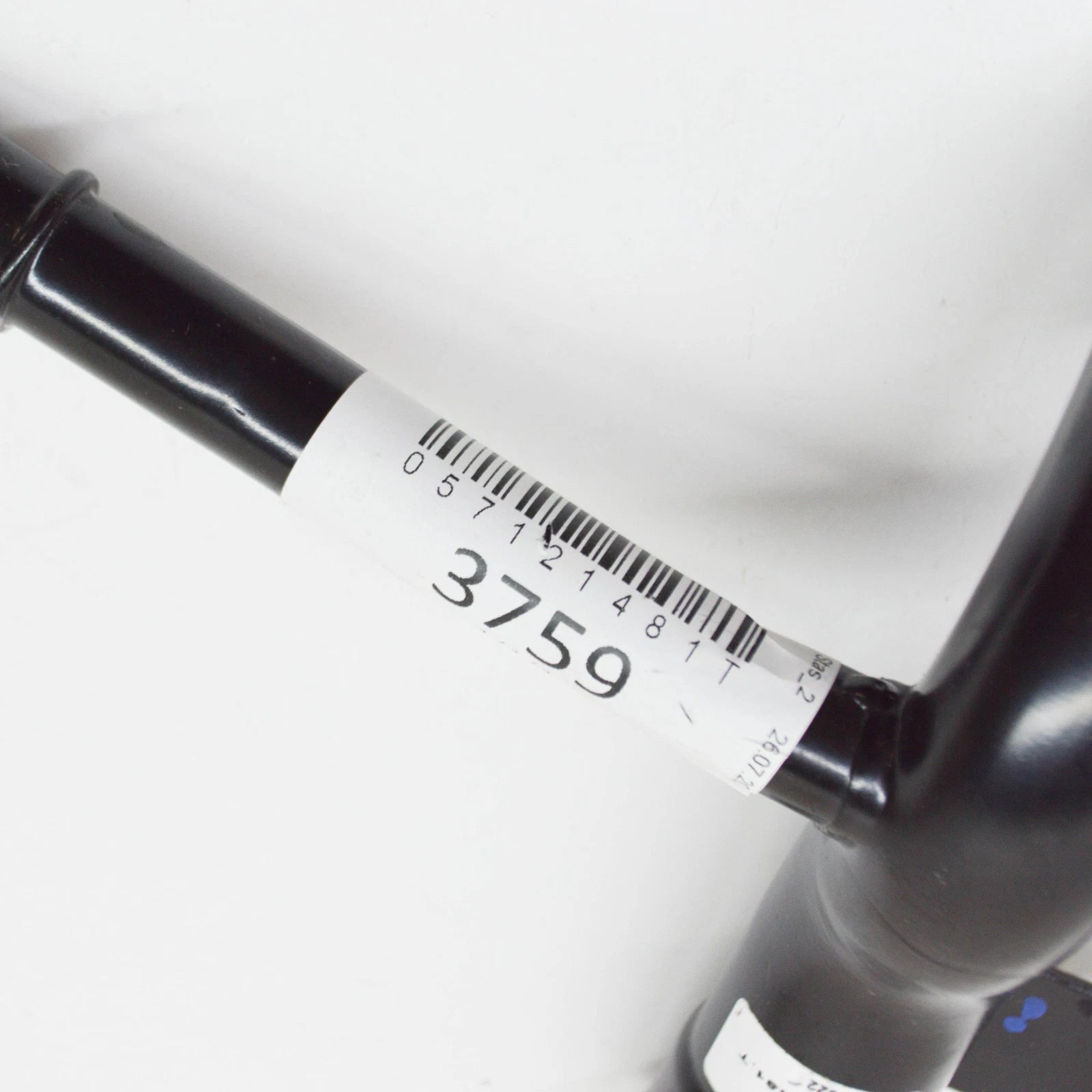 NEW AUDI Q7 4L ENGINE COOLANT PIPE 057121481T ORIGINAL