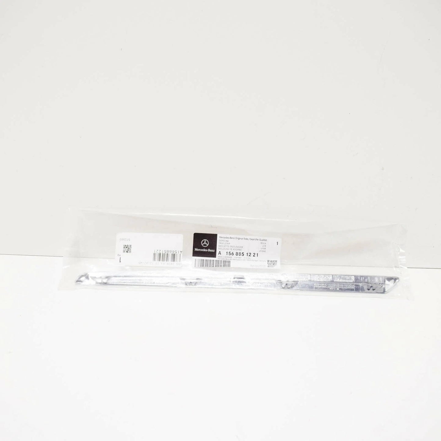 NEW MERCEDES-BENZ GLA X156 FRONT RIGHT BOTTOM ORNAMENTAL TRIM A1568851221