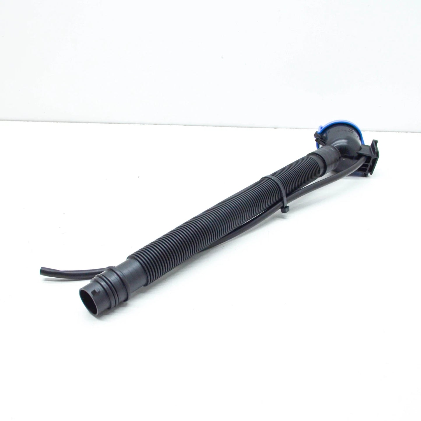 NEW BMW 1 F40 WASHER RESERVOIR TANK PIPE NECK 7453969 61667453969 ORIGINAL