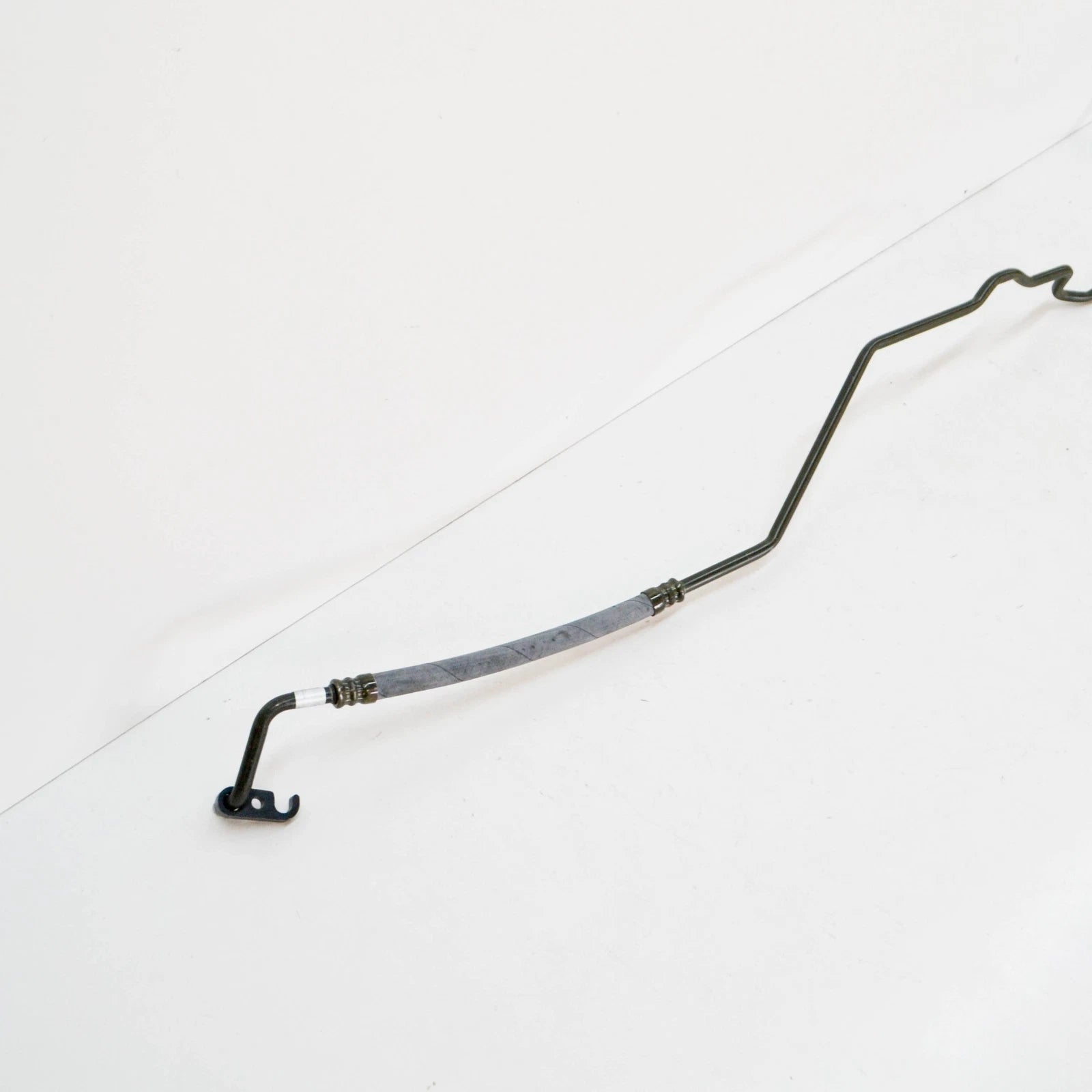 NEW BMW 7 E38 OIL COOLING PIPE OUTLET 17221745737 1745737 ORIGINAL