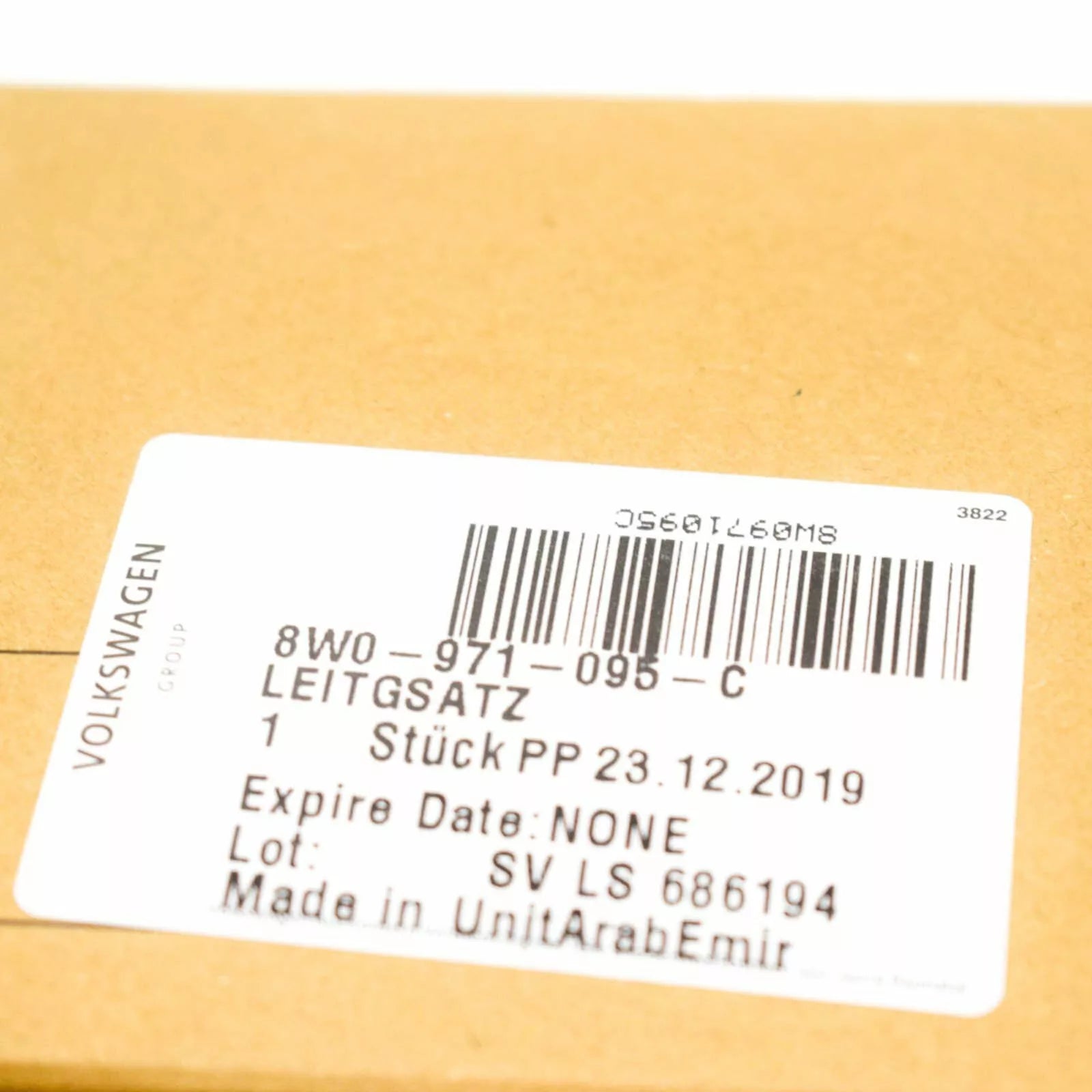 NEW AUDI A4 B9 FRONT PARKING SENSORS KIT CABLE HARNESS 8W0971095C ORIGINAL