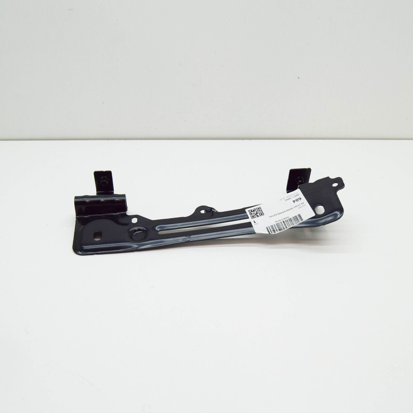 NEW VW TOUAREG CR LEFT FENDER BRACKET 760821431A ORIGINAL