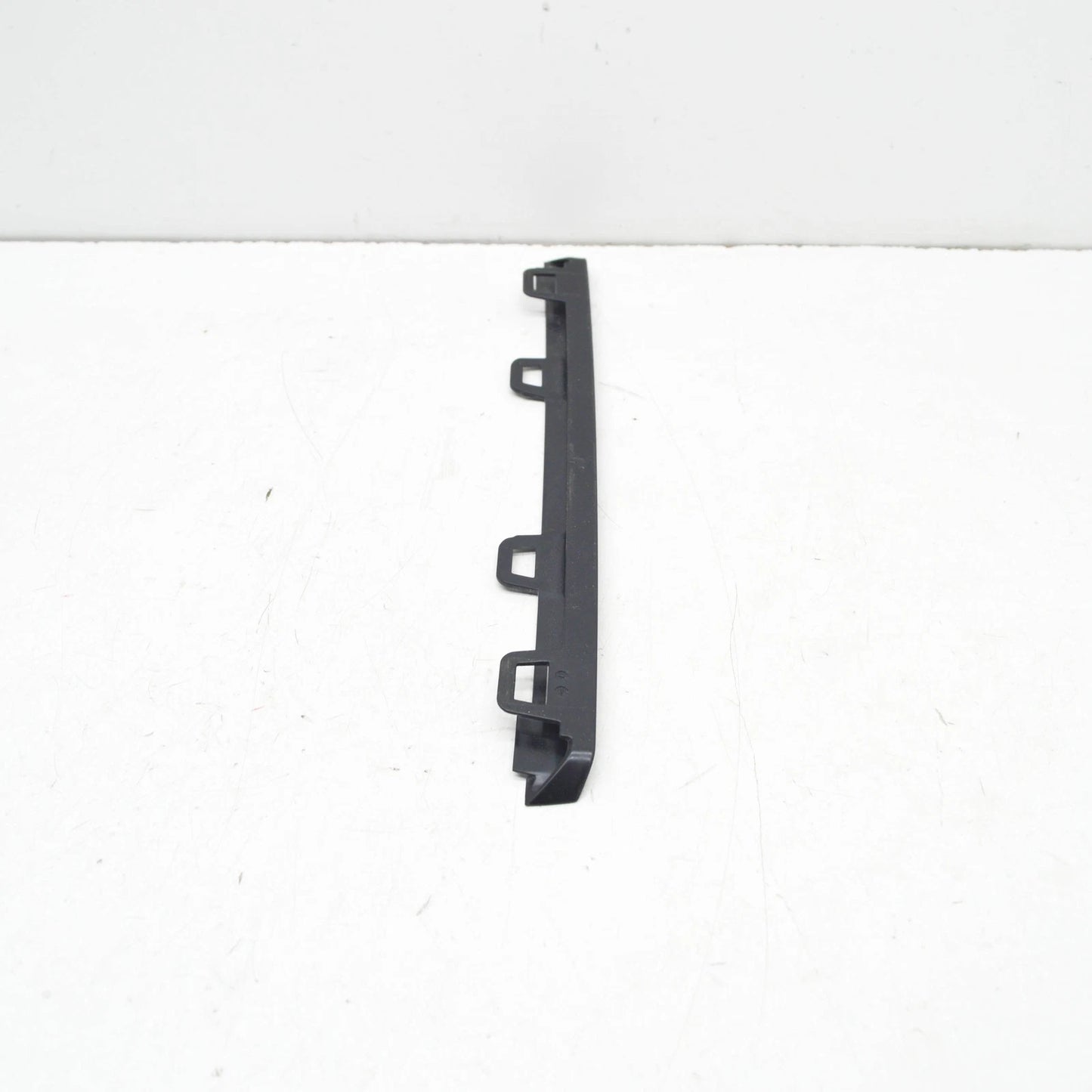 NEW AUDI RS5 8W6 FRONT BUMPER UPPER CENTER GRILLE TRIM 8W6807801A