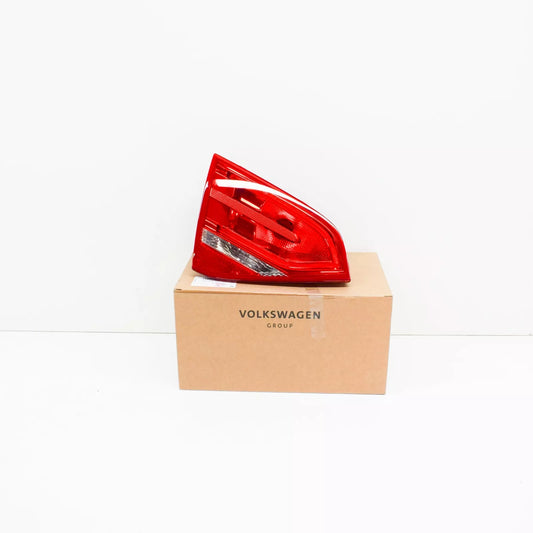 NEW AUDI A3 CONVERTIBLE 8P7 LEFT SIDE INNER TAILLIGHT 8P7945093
