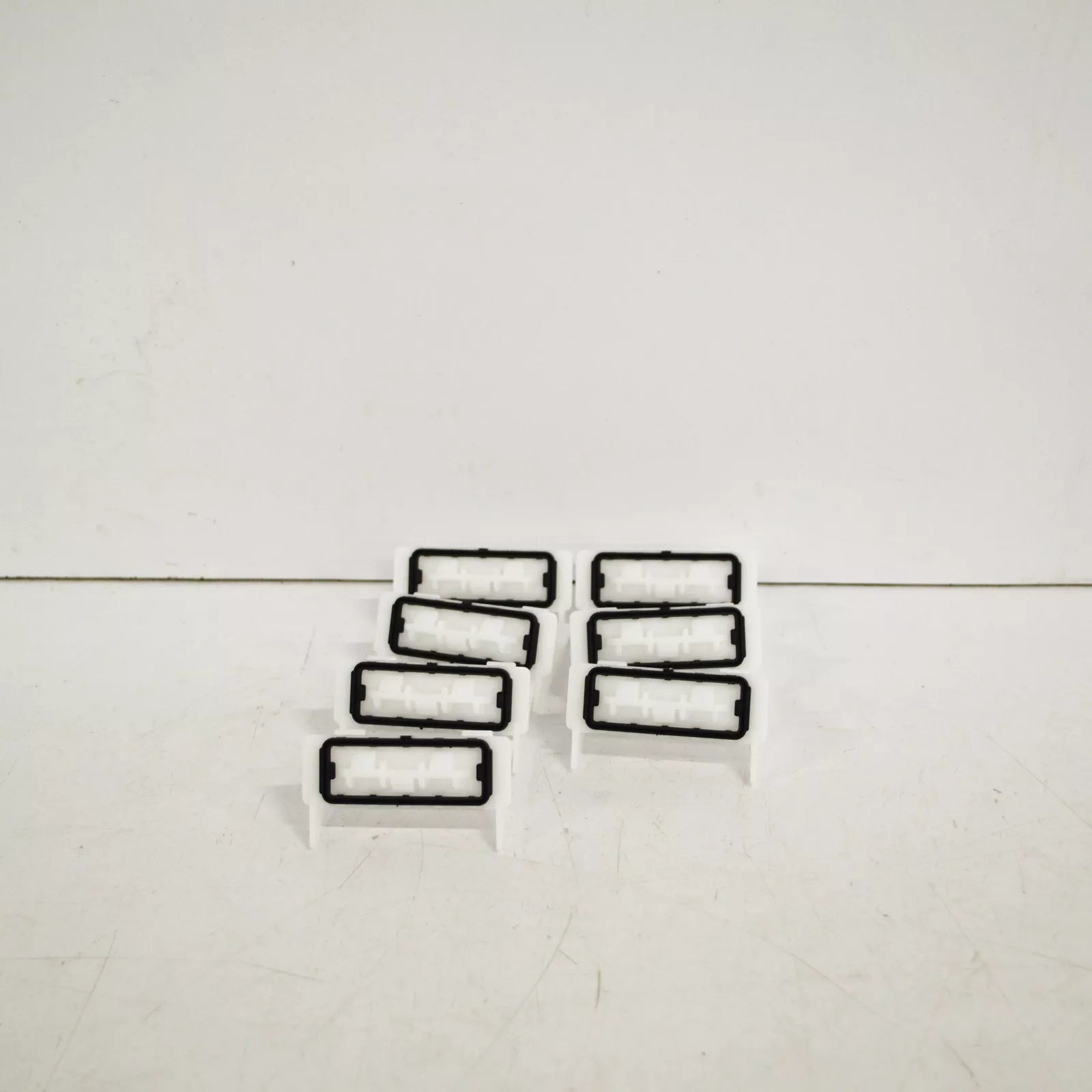 NEW AUDI A4 8W FIX SET 8W6898909