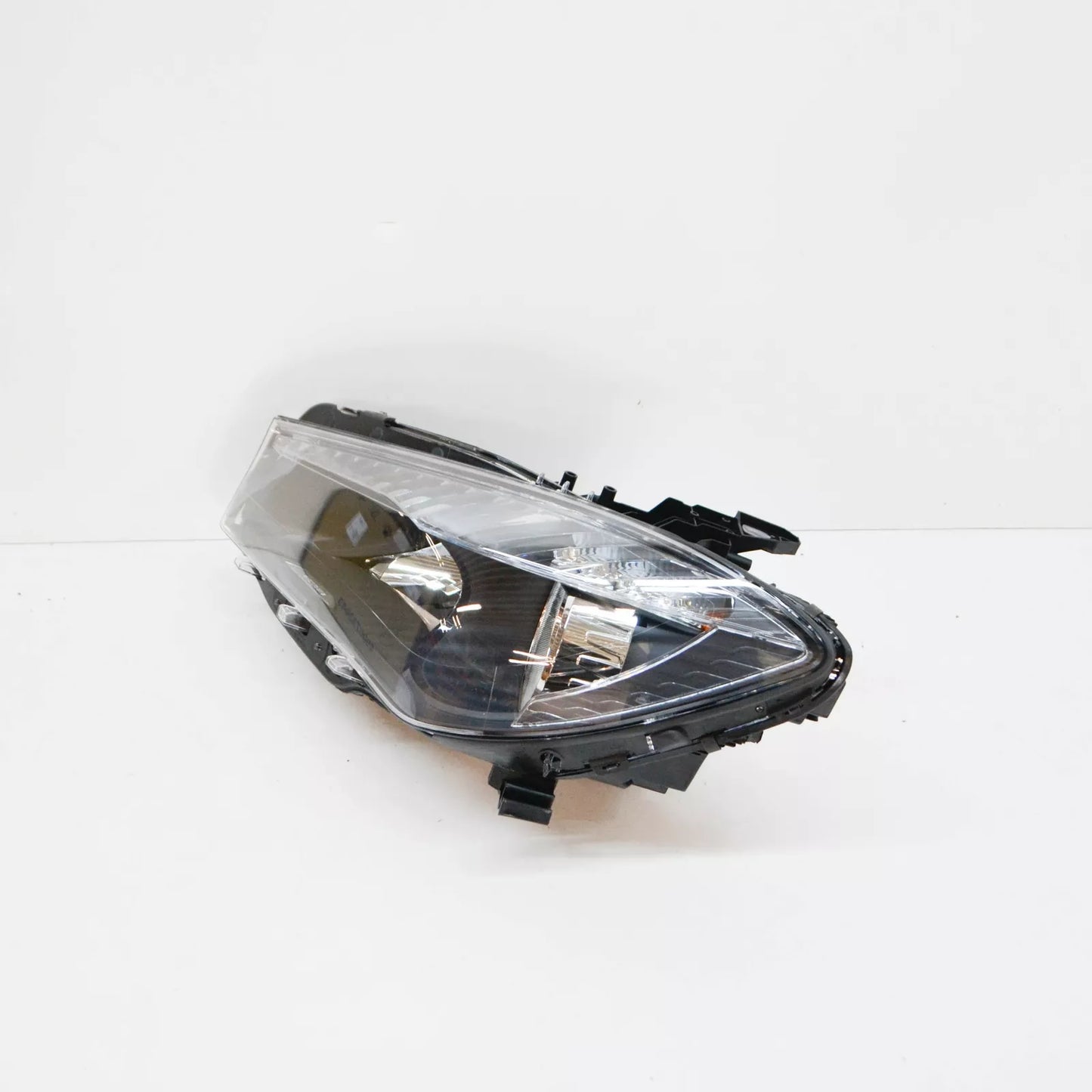 NEW MERCEDES-BENZ CLA COUPE C117 FRONT LEFT HEADLIGHT LHD A1178200361 ORIGINAL