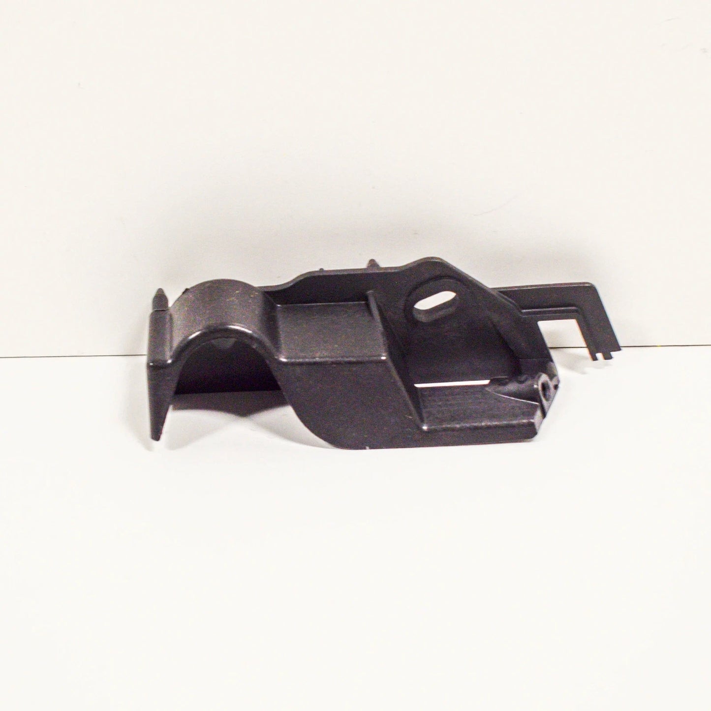 NEW AUDI A4 B8 FRONT BUMPER RIGHT SIDE GUIDE 8K0807284H ORIGINAL