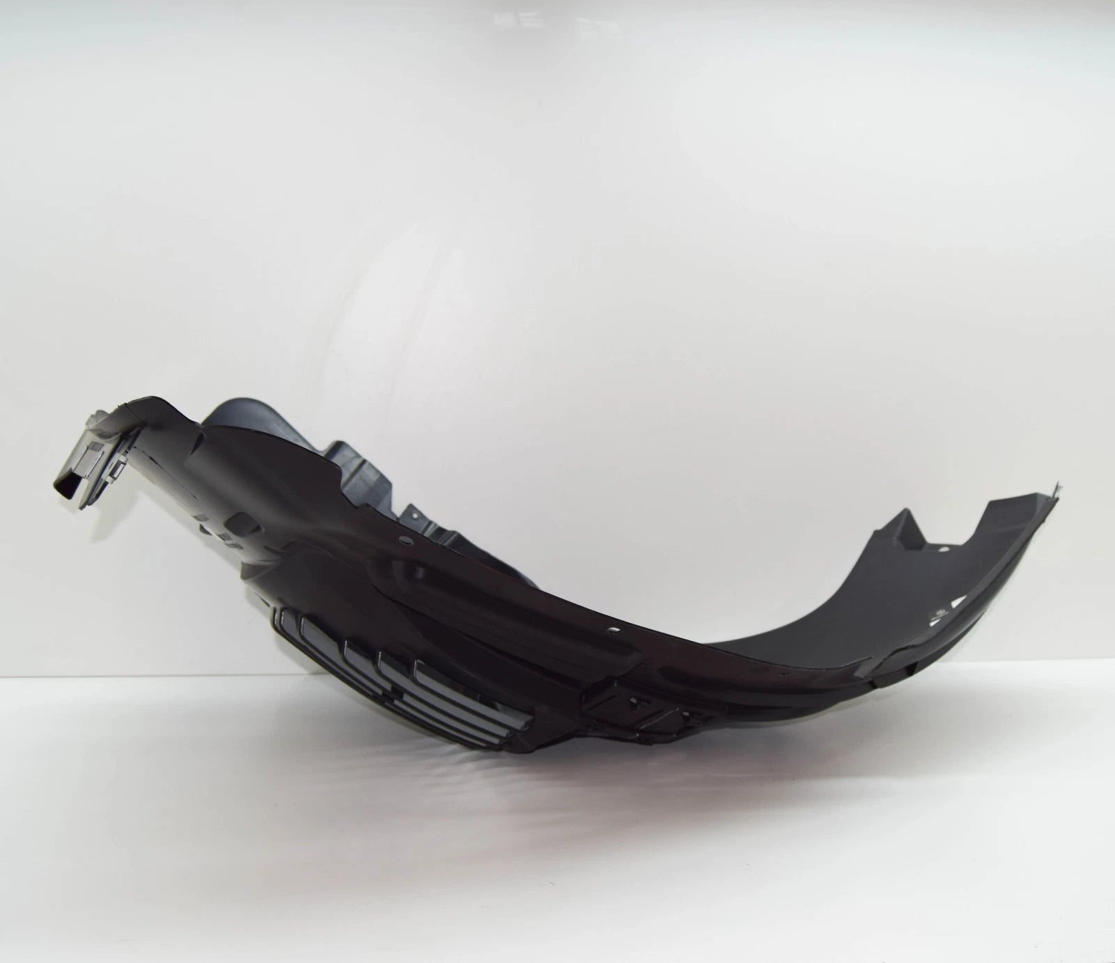 NEW MB GLE W167 FRONT RIGHT WHEEL HOUSING LINER FRONT PART A1676908307 ORIGINAL