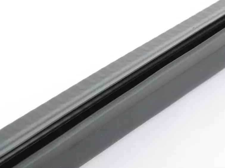 NEW AUDI A4 AVANT B8 CENTER HOOD SEAL 8T0823723B ORIGINAL