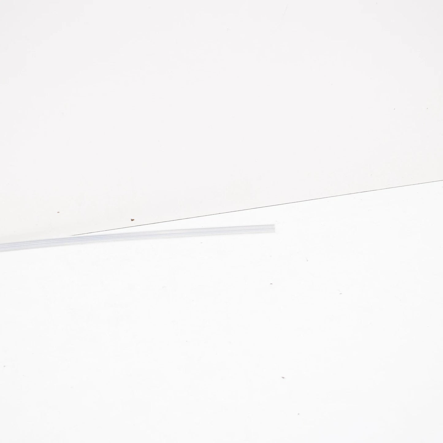 NEW BMW 5 E28 REAR UPPER WINDOW MOLDING 51311820623 1820623 ORIGINAL