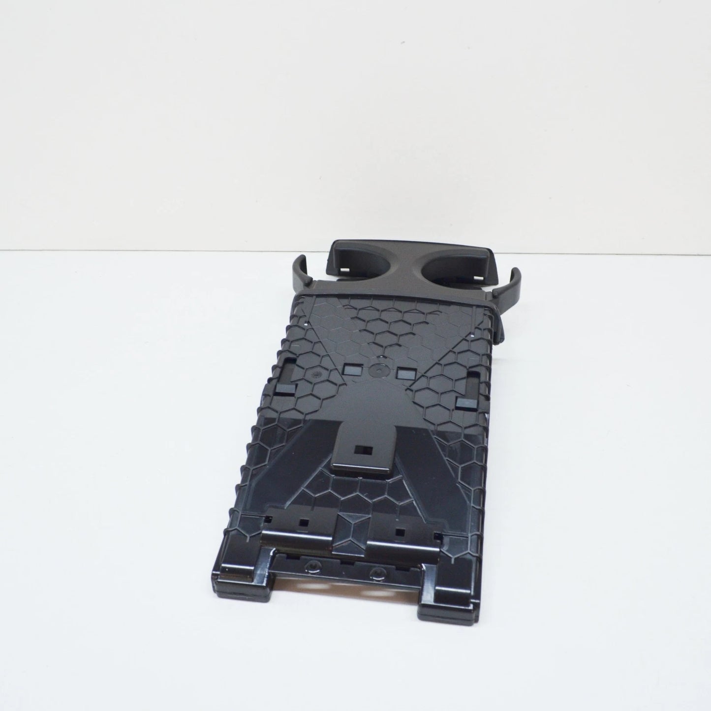 NEW BMW 7 F02 REAR ARMREST CENTER CUP HOLDER 52207228646 ORIGINAL