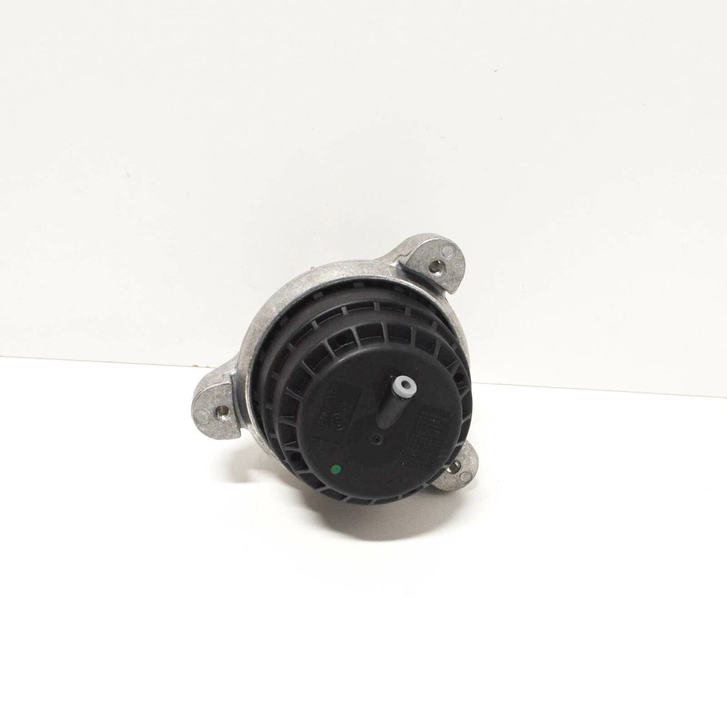 NEW BMW 5 F10 LEFT ENGINE MOUNT 22117935143 ORIGINAL