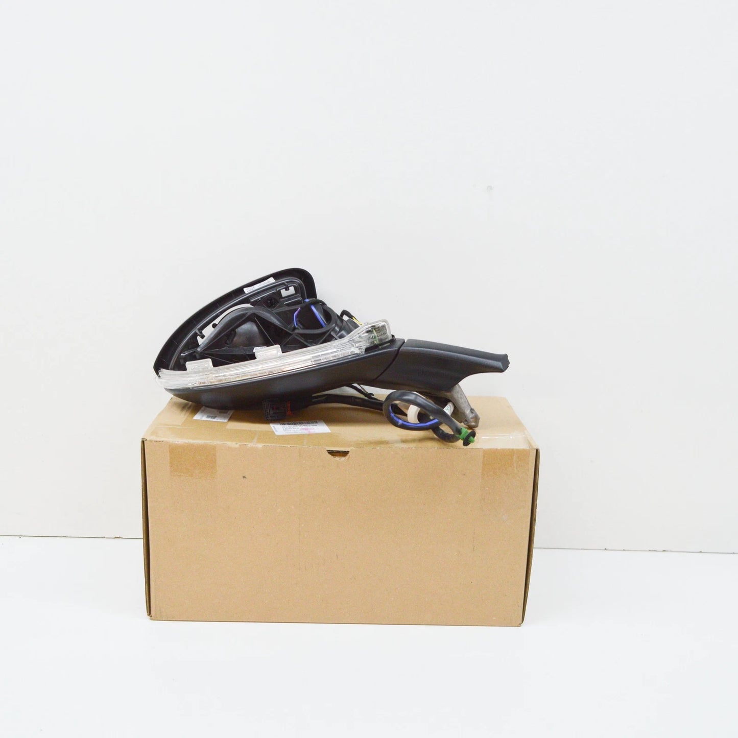 NEW VW GOLF MK7 FRONT RIGHT DOOR MIRROR HOUSING LHD 5G1857508FH9B9 ORIGINAL