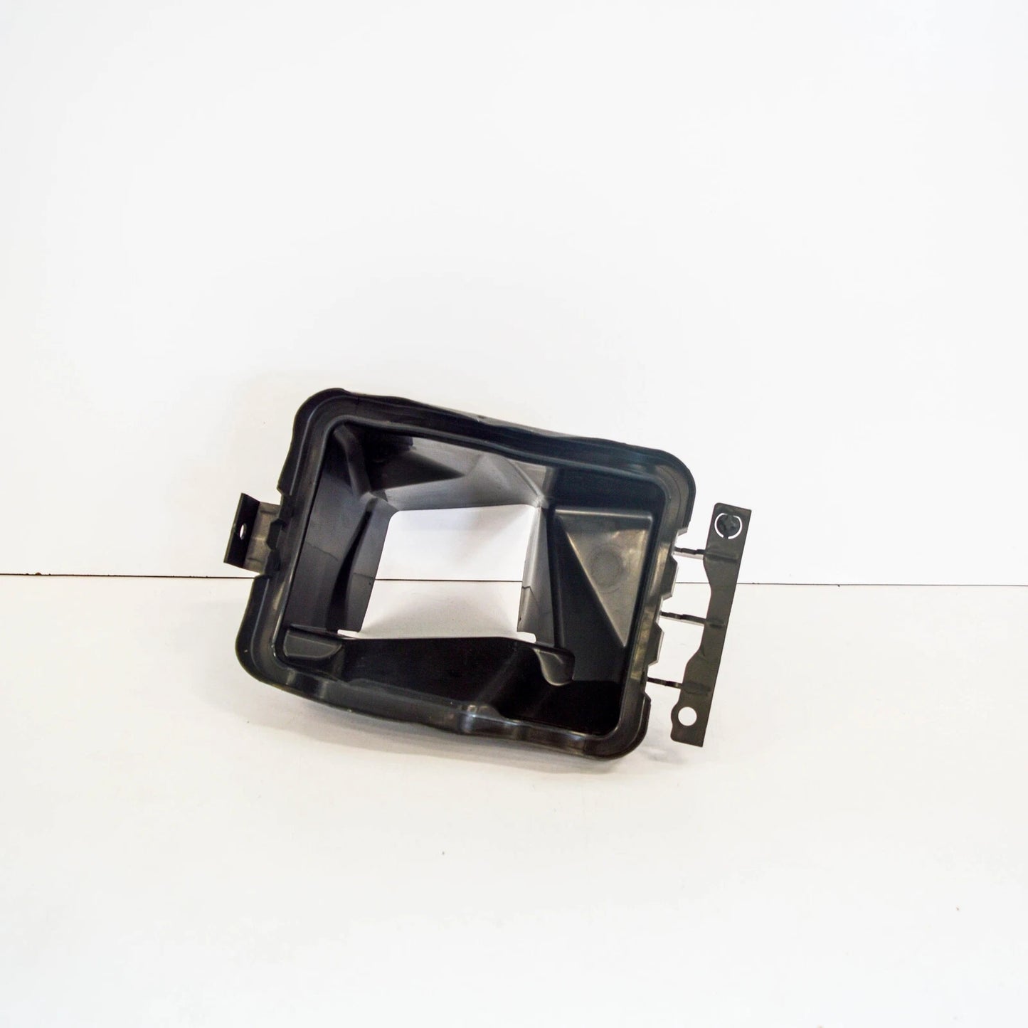 NEW BMW 2 F23 RADIATOR RIGHT AIR DUCT 51747290608 7290608 2015 ORIGINAL