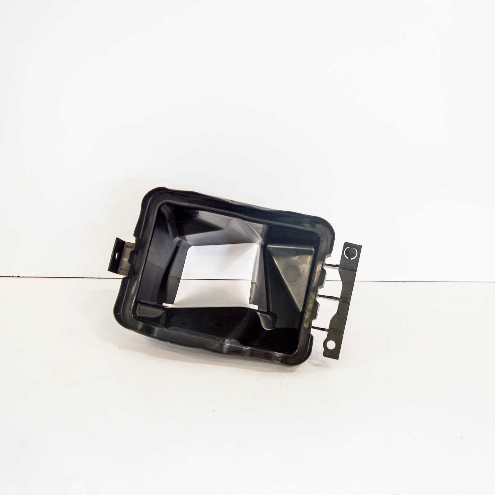 NEW BMW 2 F23 RADIATOR RIGHT AIR DUCT 51747290608 7290608 2015 ORIGINAL