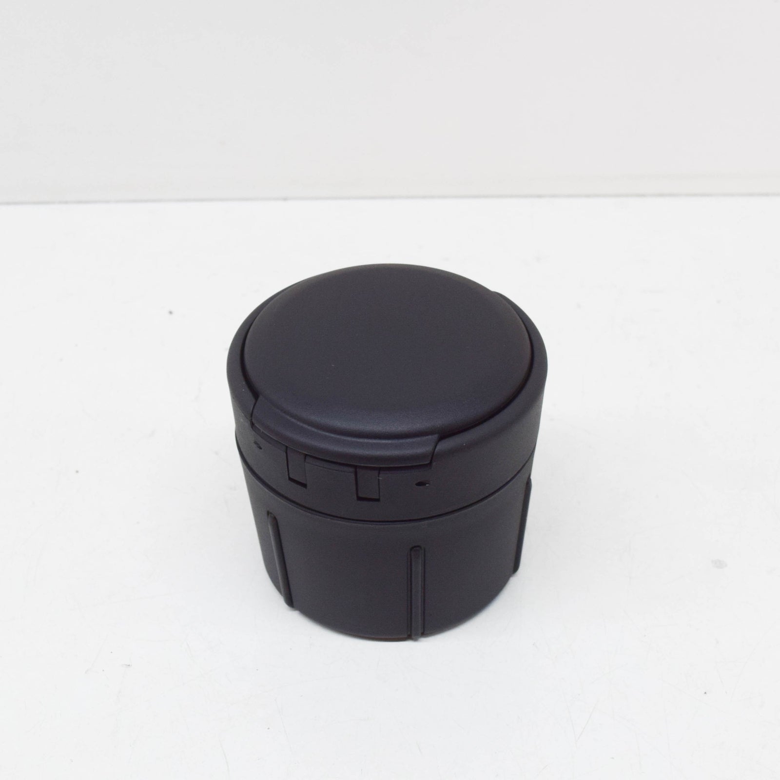 NEW VOLKSWAGEN JETTA MK6 CENTER CONSOLE CUP HOLDER ASHTRAY 5N0857961B82V