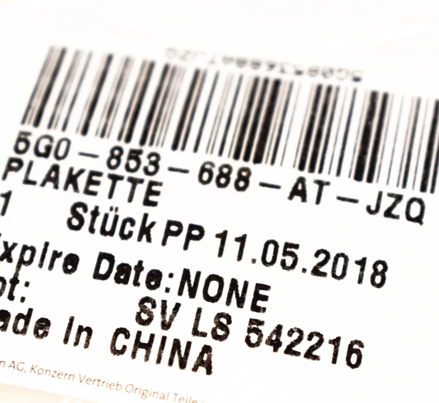 NEW VOLKSWAGEN GOLF MK7 RIGHT FENDER GTI EMBLEM 5G0853688ATJZQ ORIGINAL