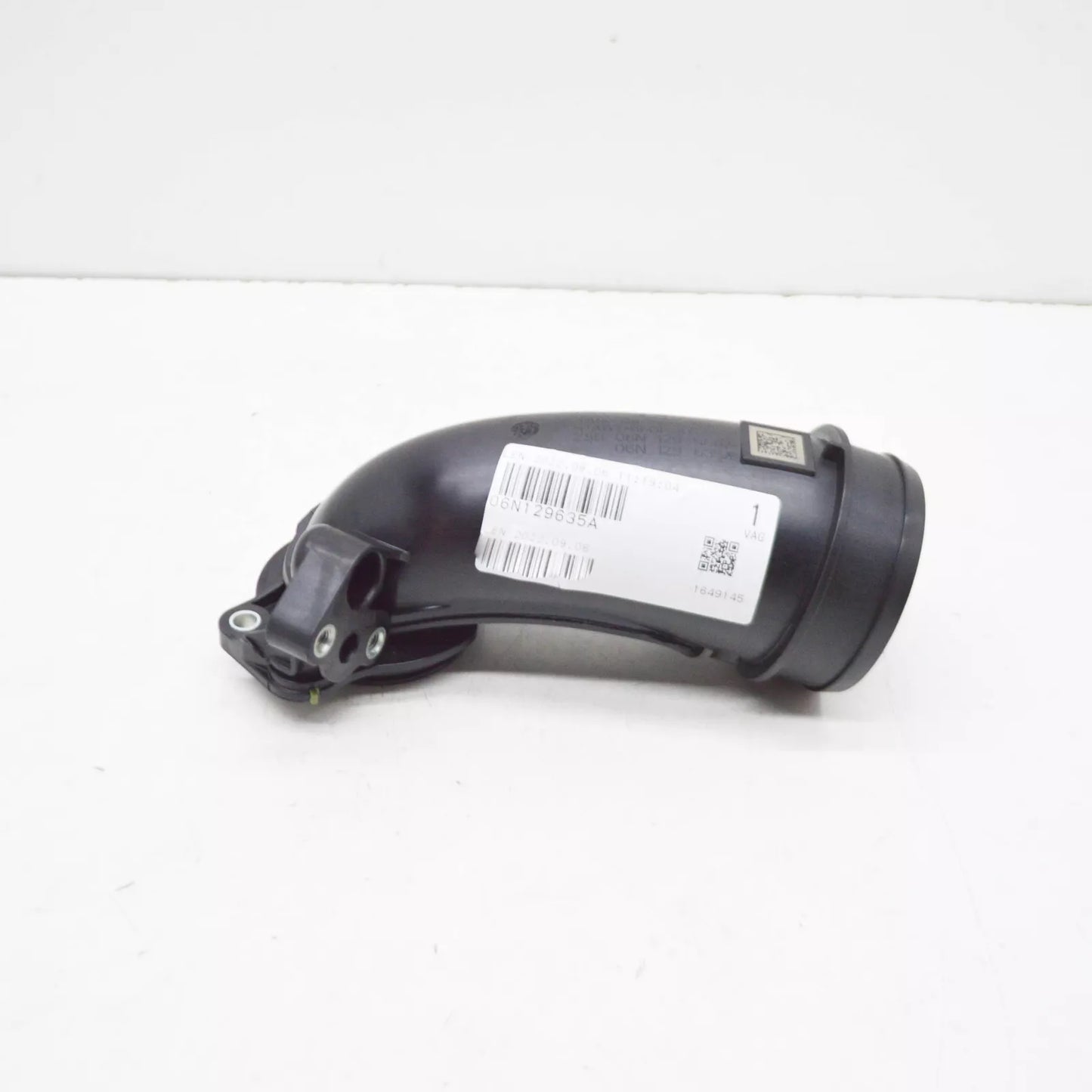 NEW AUDI A4 AVANT B9 TURBOCHARGER CONNECTING PIECE 06N129635A ORIGINAL