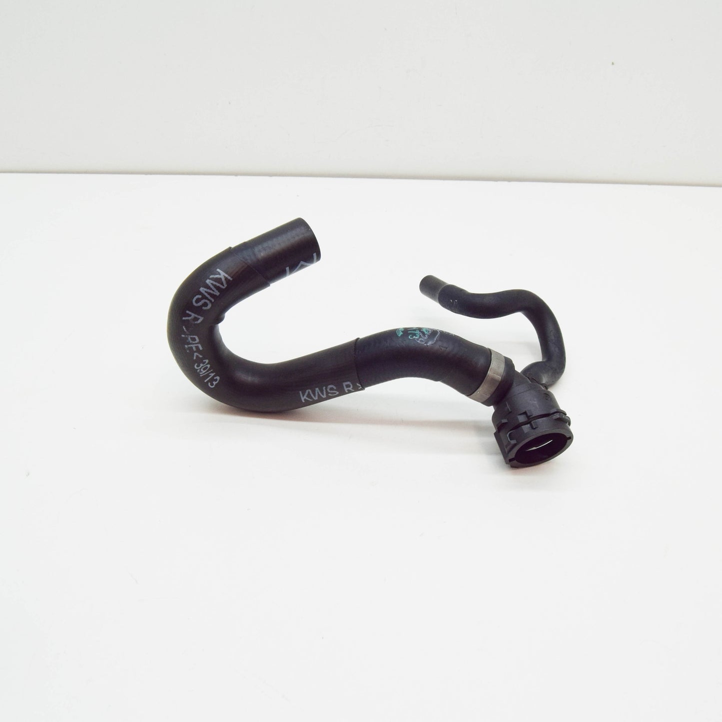 NEW AUDI Q2 GA RADIATOR WATER COOLANT HOSE 5Q0122157CL ORIGINAL