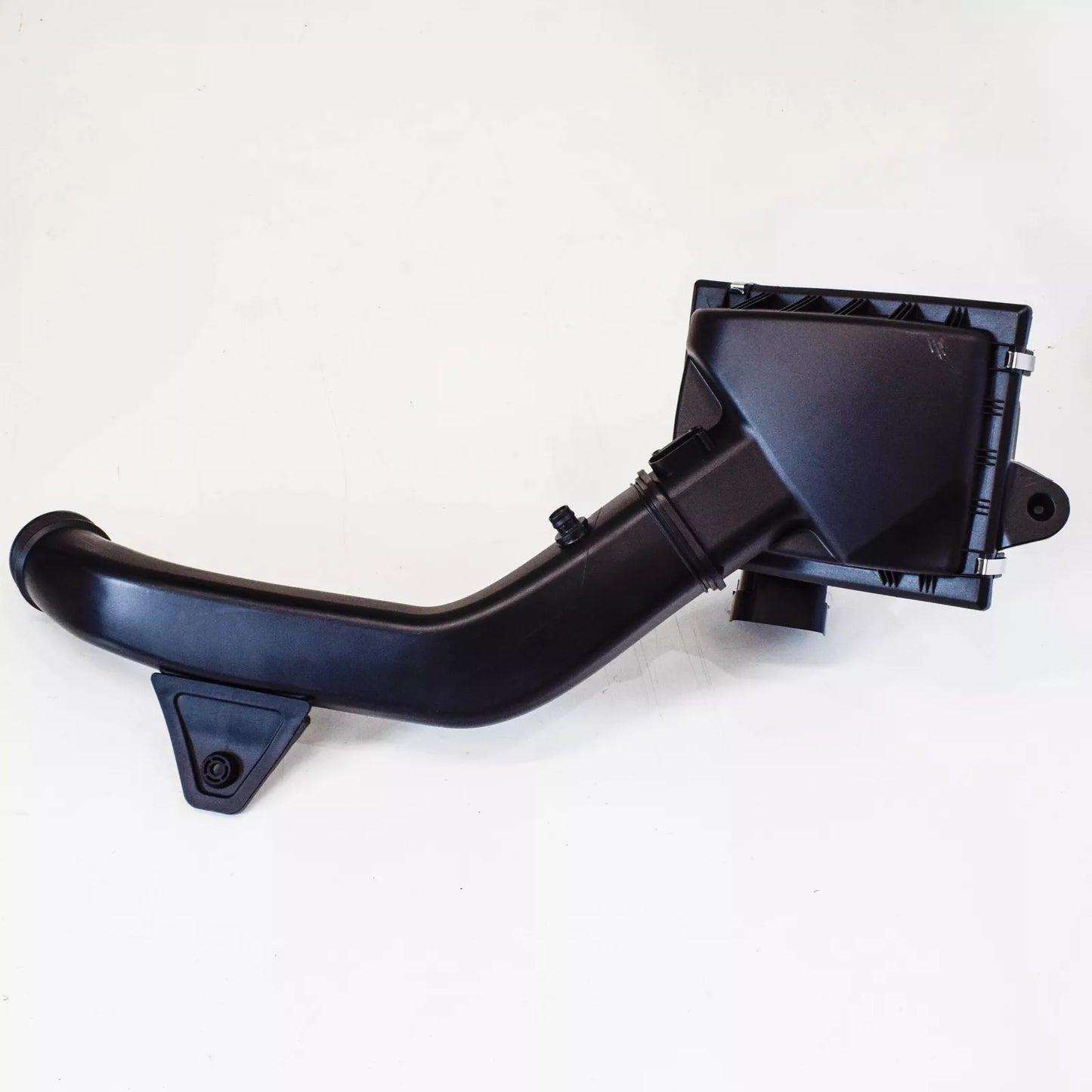 NEW BMW 1 F20 M135I AIR INTAKE MUFFLER 13718616014 2017 ORIGINAL