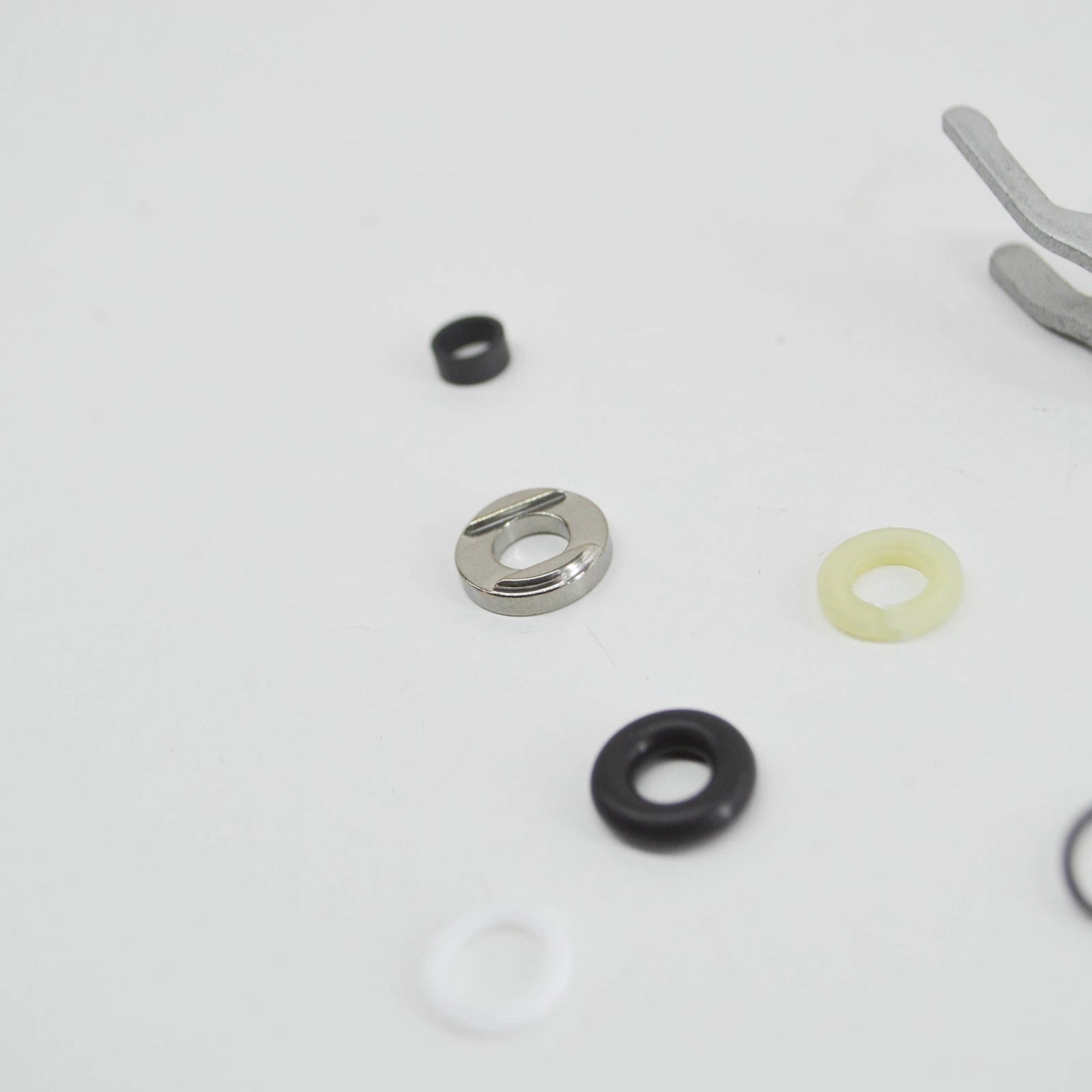 NEW MERCEDES-BENZ GLE COUPE C292 FUEL INJECTOR O-RING KIT A1770720000 ORIGINAL