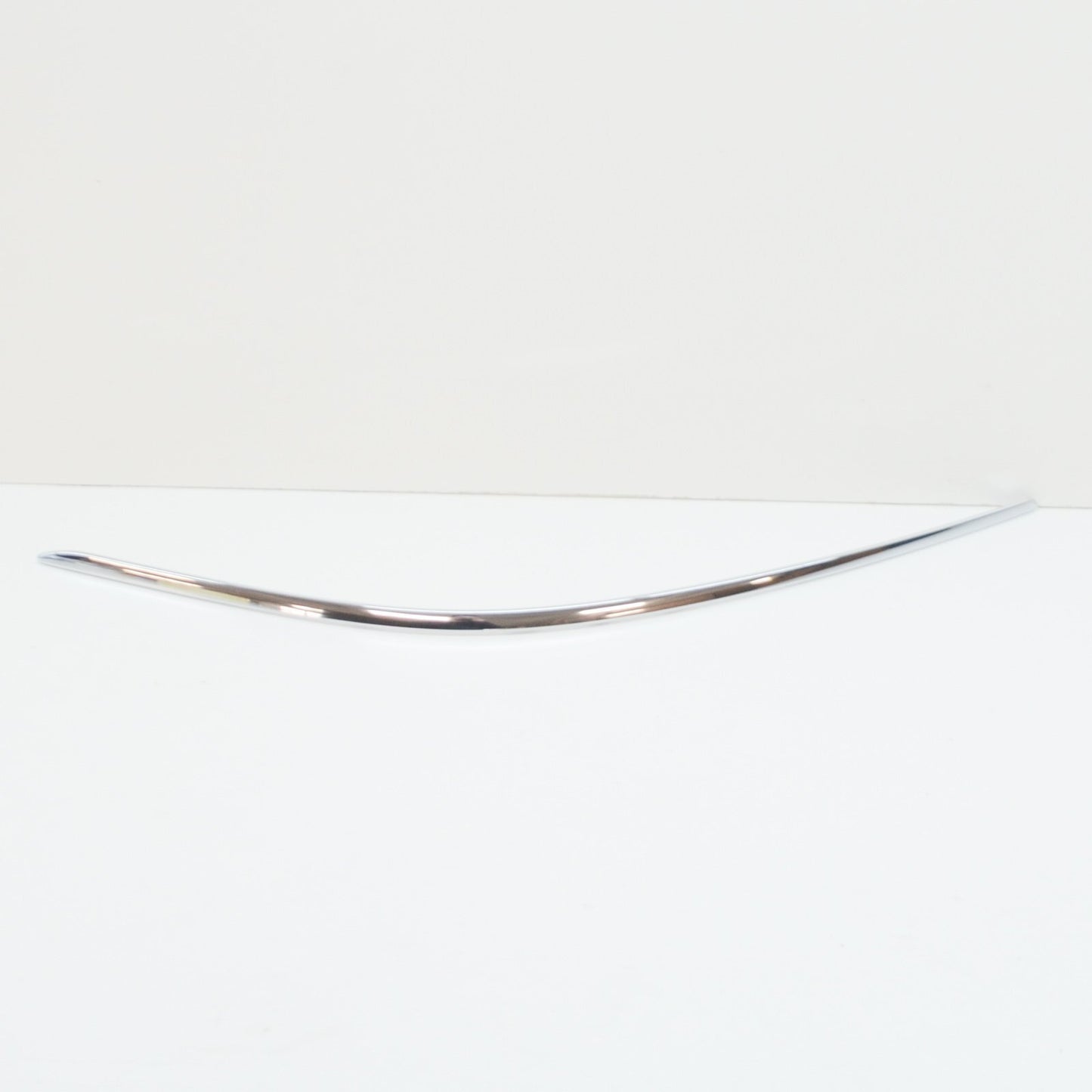 NEW MB CLS C218 FRONT BUMPER RIGHT CHROME MOULDING TRIM A2188850221 ORIGINAL