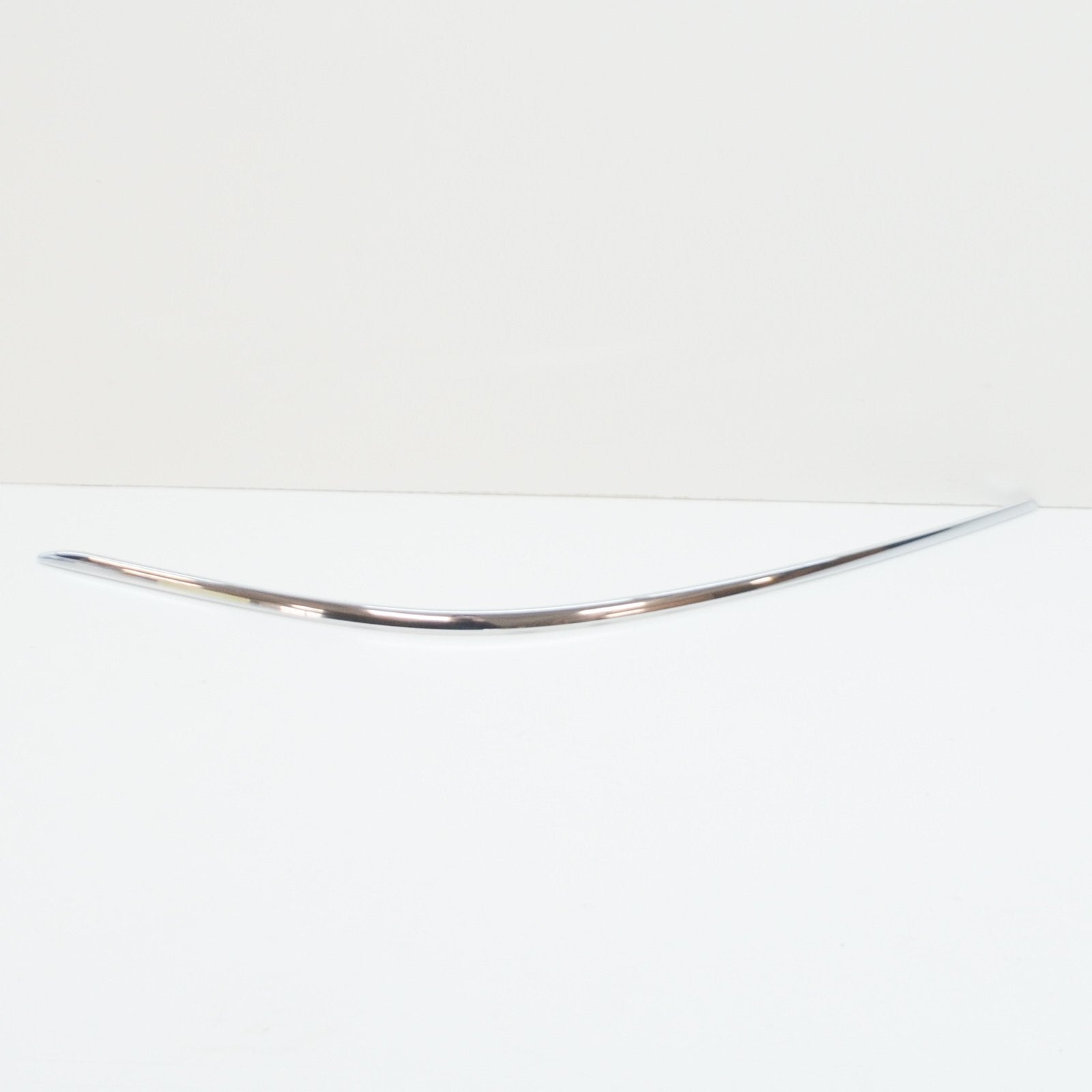 NEW MB CLS C218 FRONT BUMPER RIGHT CHROME MOULDING TRIM A2188850221 ORIGINAL