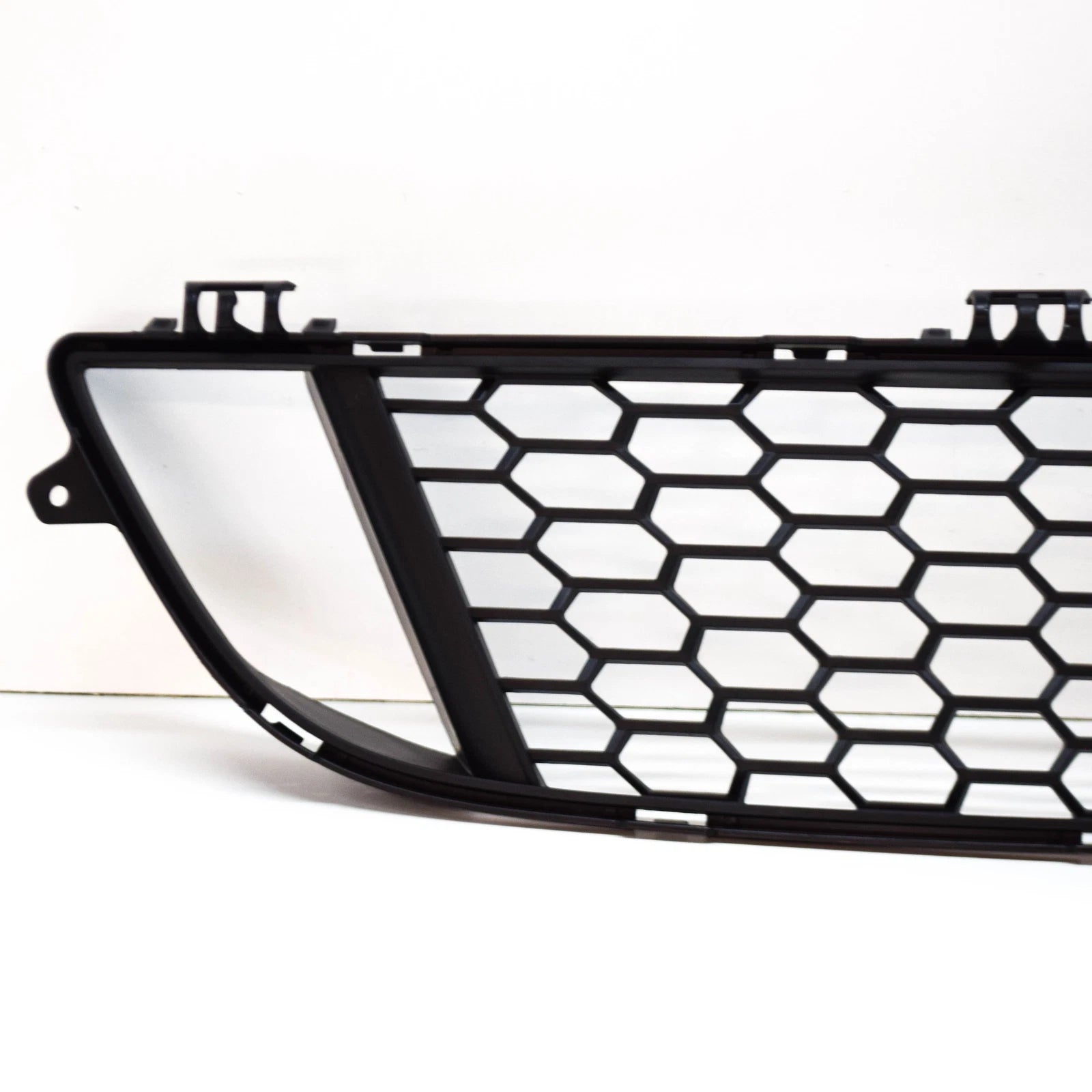 NEW BMW 2 F22 FRONT M SPORT BUMPER LOWER CENTER GRILLE 51118055434 2015 ORIGINAL