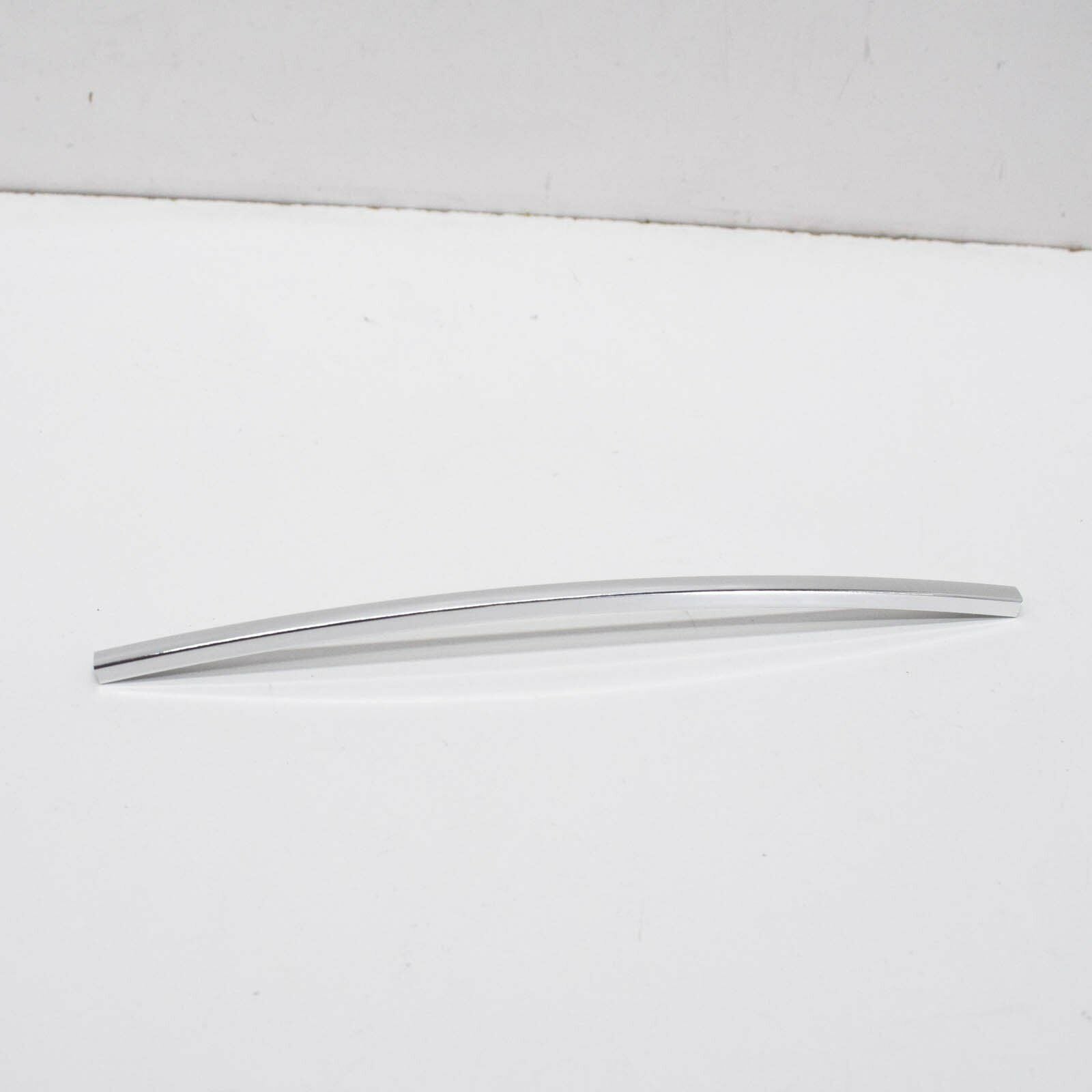 NEW MB E W124 RADIATOR GRILLE SHELL VERTICAL MOULDING A1408882185 ORIGINAL