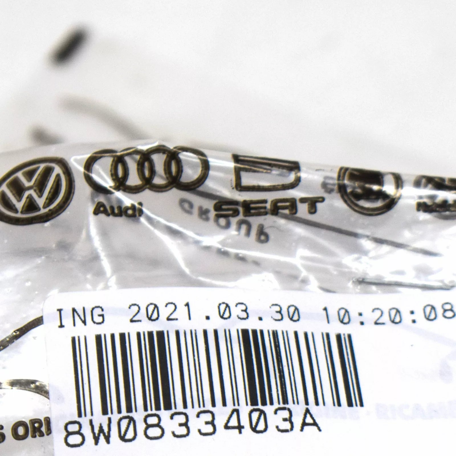 NEW AUDI Q3 F3 REAR LEFT LOWER INNER DOOR HINGE 8W0833403A ORIGINAL