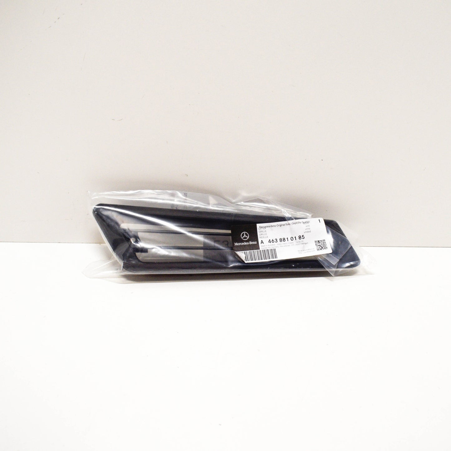 NEW MERCEDES BENZ G W463 RIGHT FENDER GRILLE A4638810185 ORIGINAL