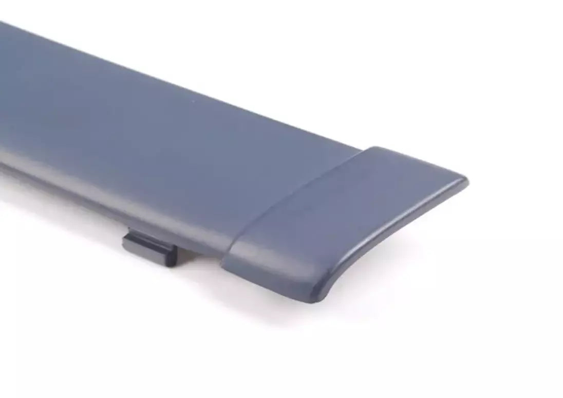 NEW BMW 7 E38 REAR BUMPER CENTER COVERING 51128211576 8211576 ORIGINAL