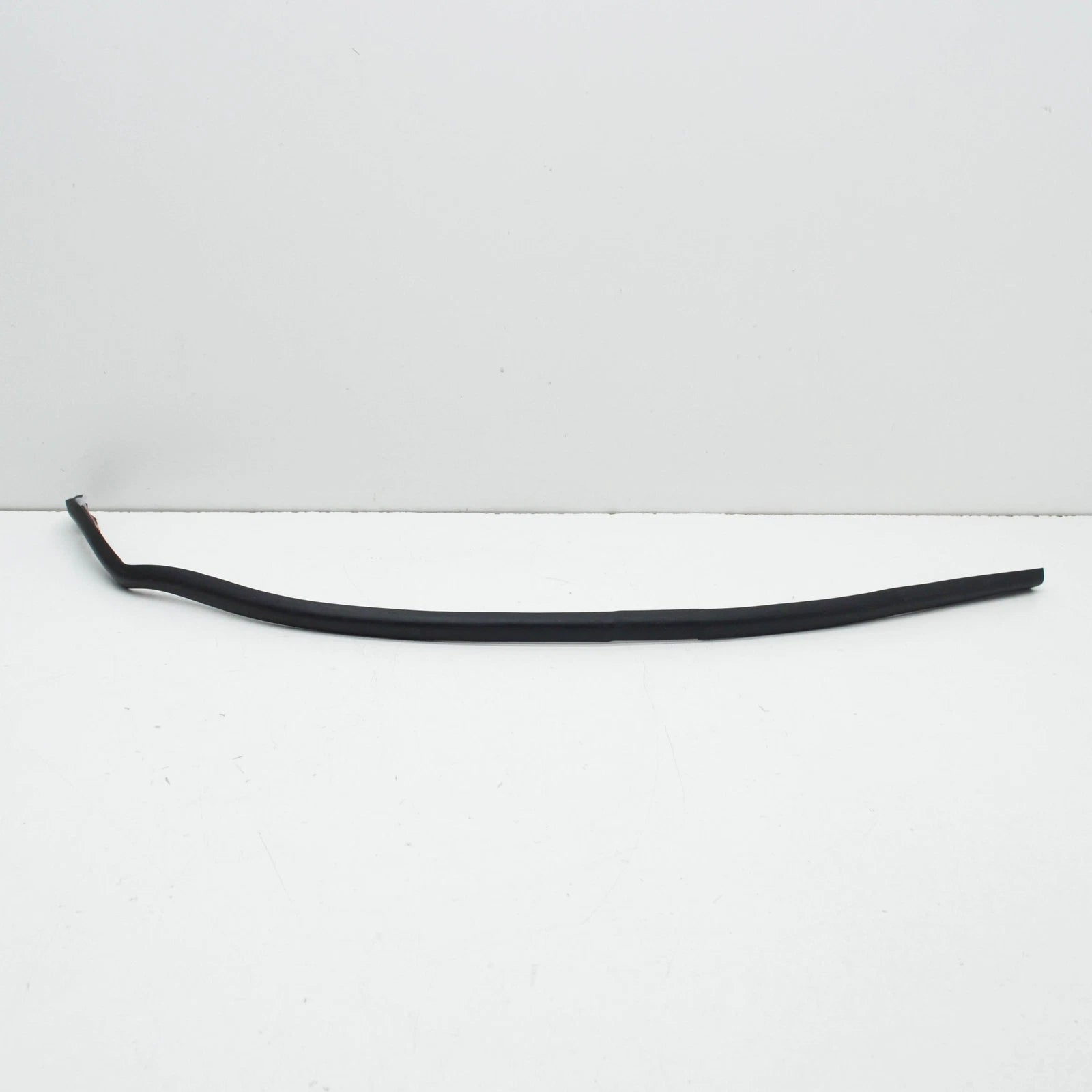 NEW BMW 7 F01 FRONT RIGHT DOOR SEALING 51767177936 ORIGINAL