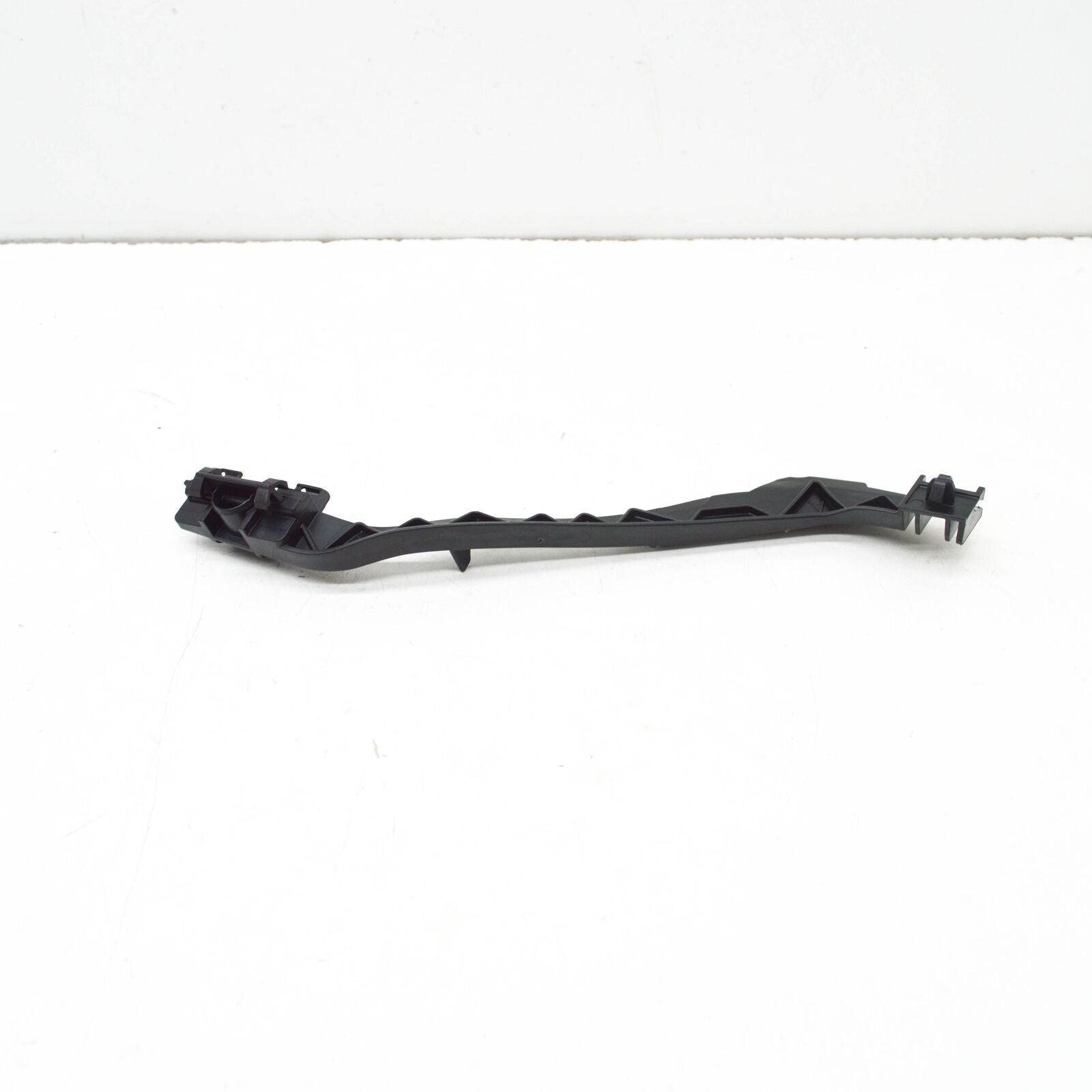 NEW MB C COUPE C205 RIGHT ROCKER MOLDING MOUNT BRACKET A2056983800 ORIGINAL