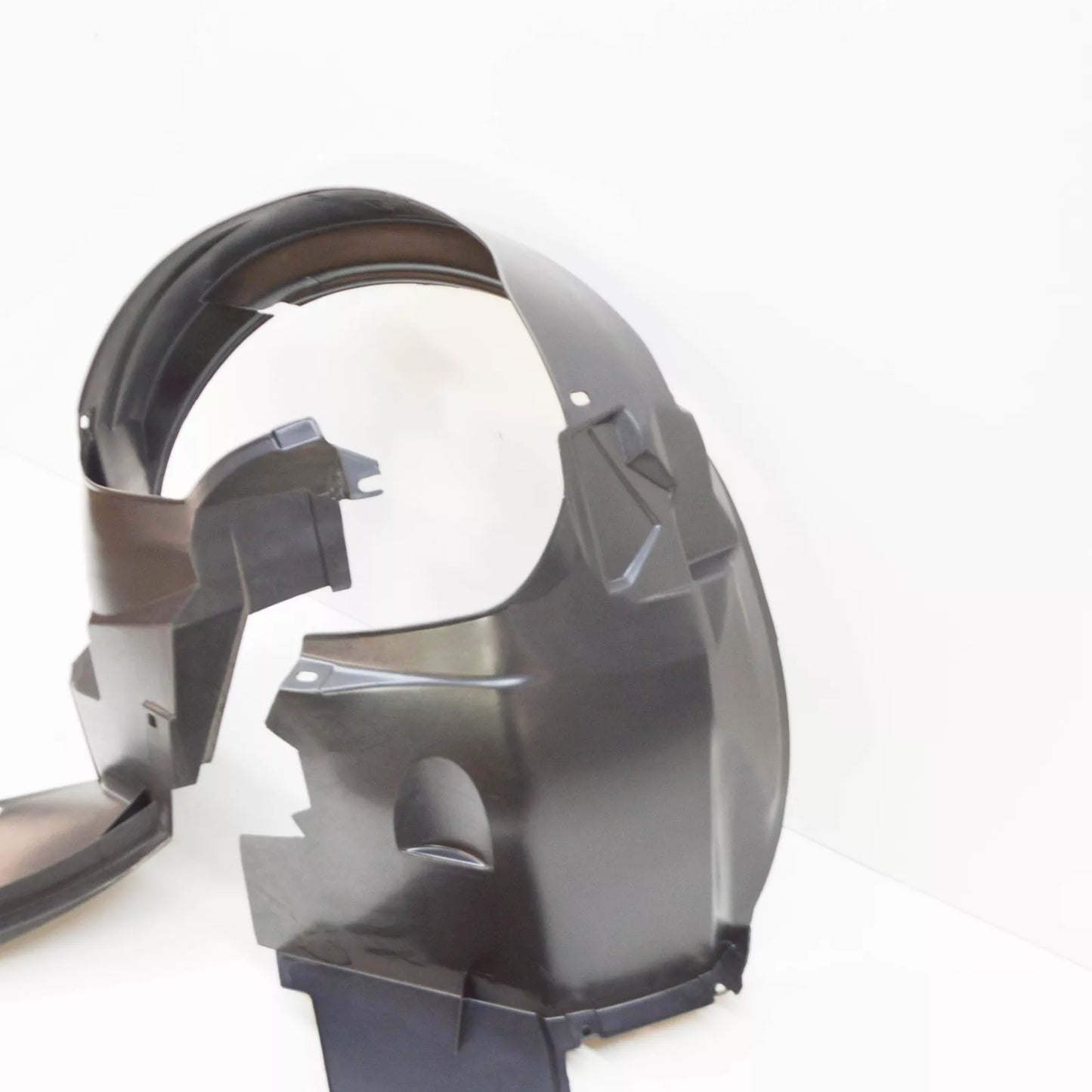 NEW BMW Z3 COUPE E36 FRONT LEFT INNER FENDER LINER 8397685 51718397685 ORIGINAL