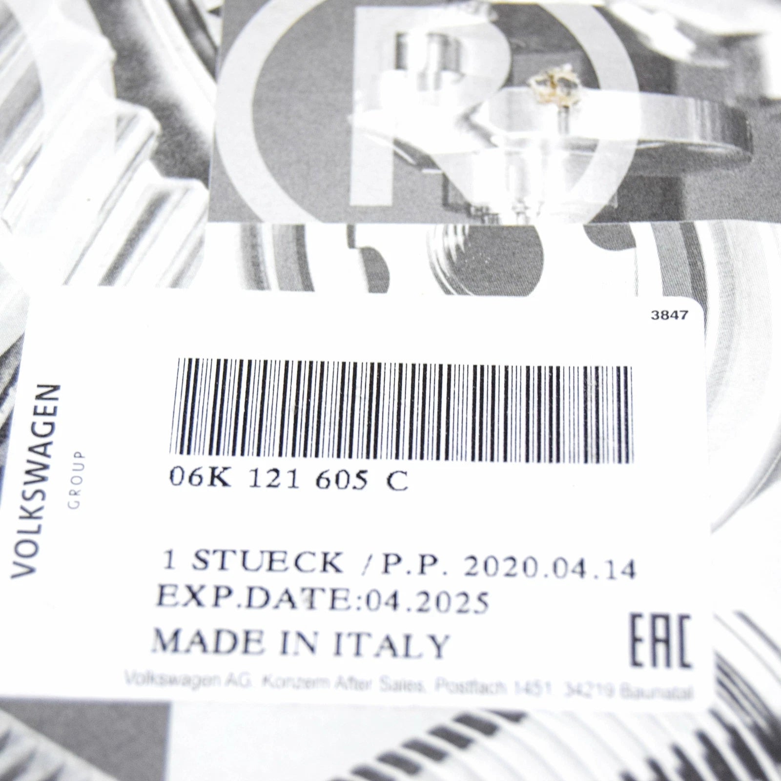 NEW VOLKSWAGEN ARTEON ENGINE WATER PUMP BELT 06K121605C ORIGINAL