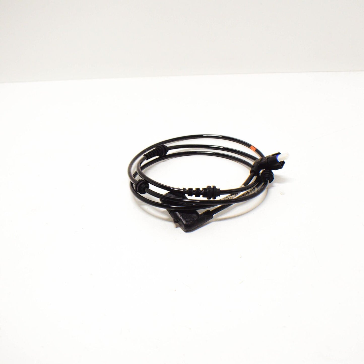 NEW MERCEDES BENZ E W213 FRONT LEFT BRAKE ABS SENSOR A2135406505 ORIGINAL